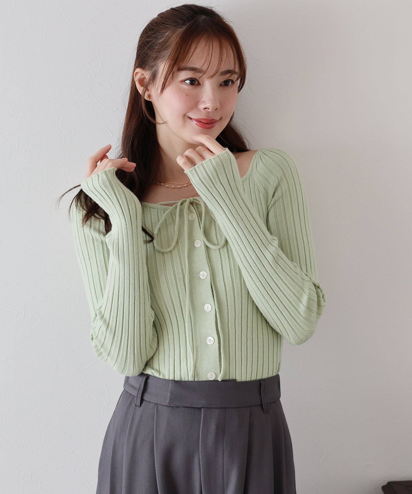 リボンチョーカーリブニット