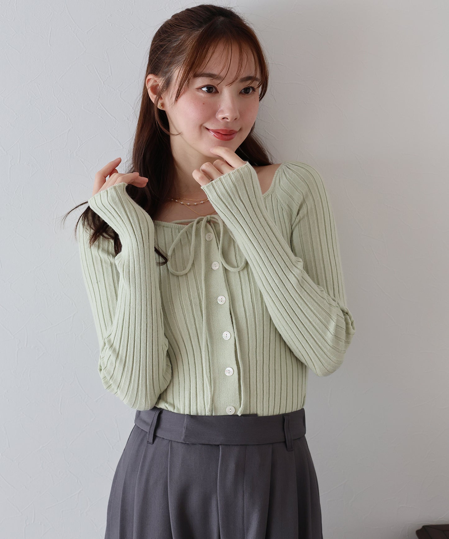 【早割5％OFF】リボンチョーカーリブニット