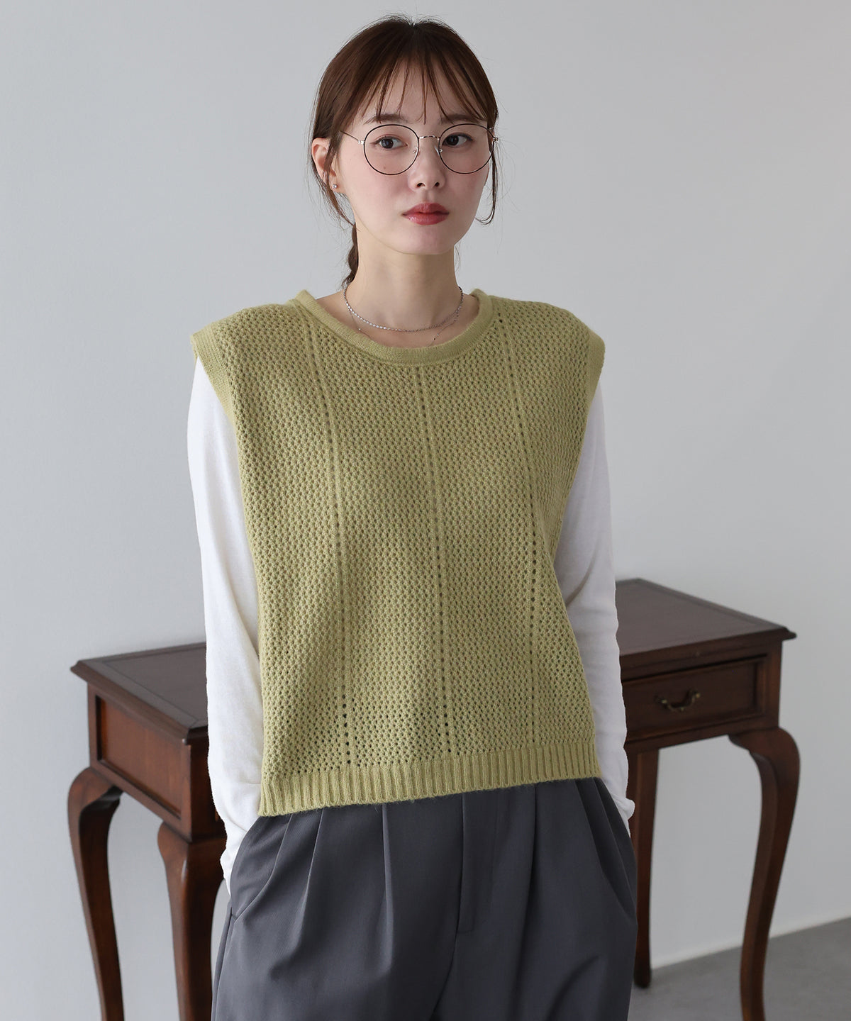 【早割5％OFF】バックデザインニットベスト