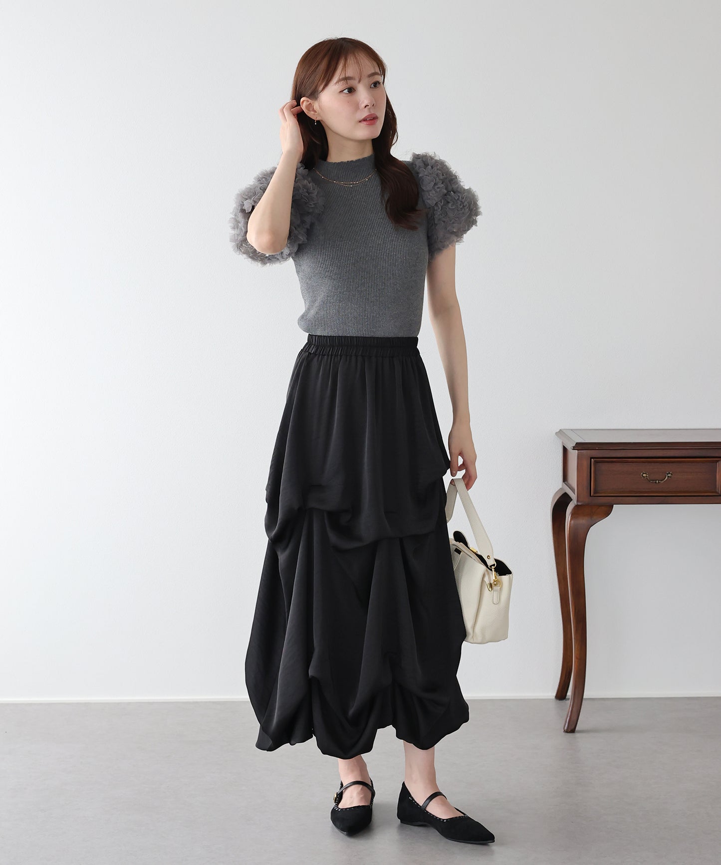 【早割5％OFF】サテンタックバルーンスカート