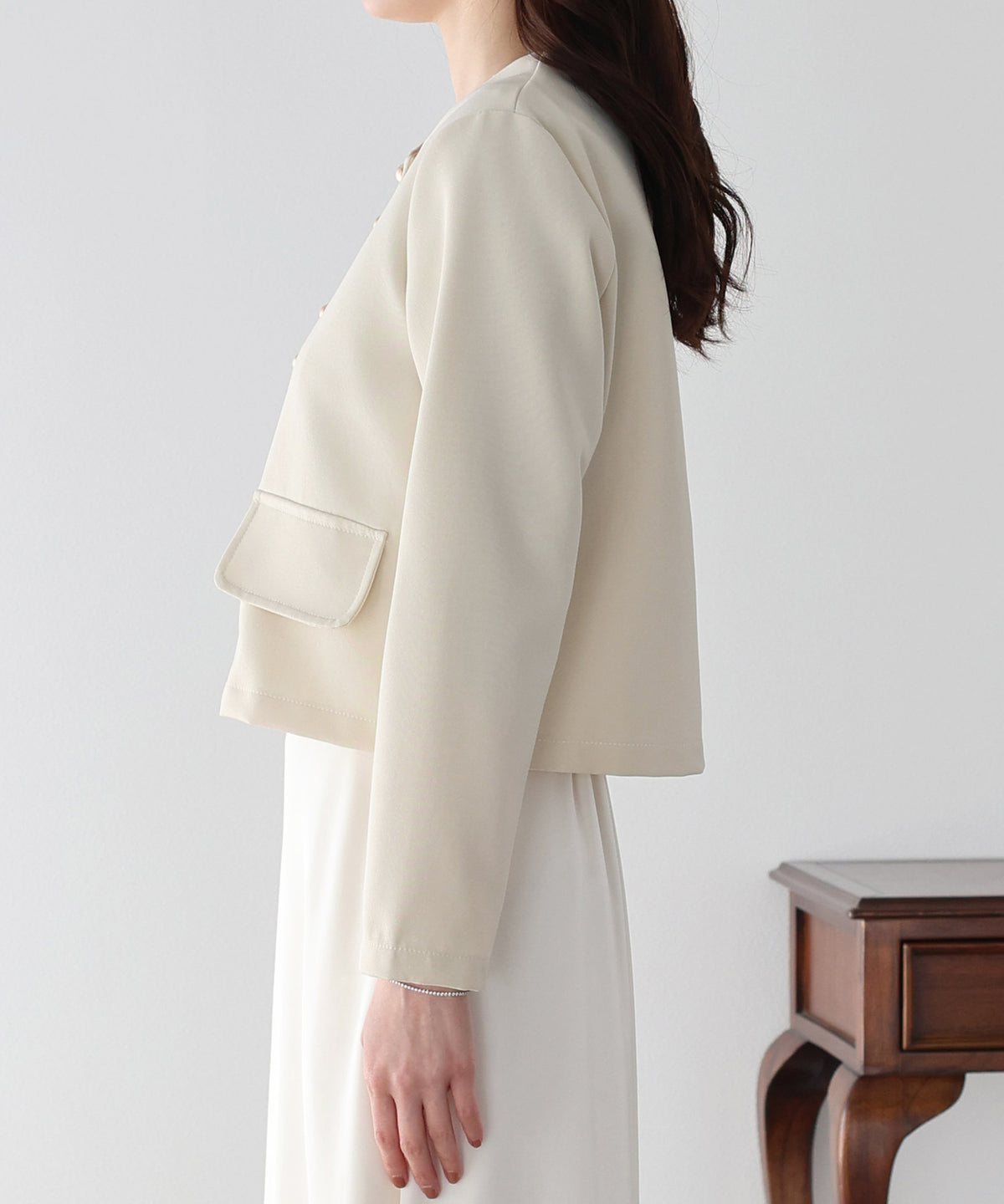 【早割5％OFF】ゴールドボタンノーカラージャケット