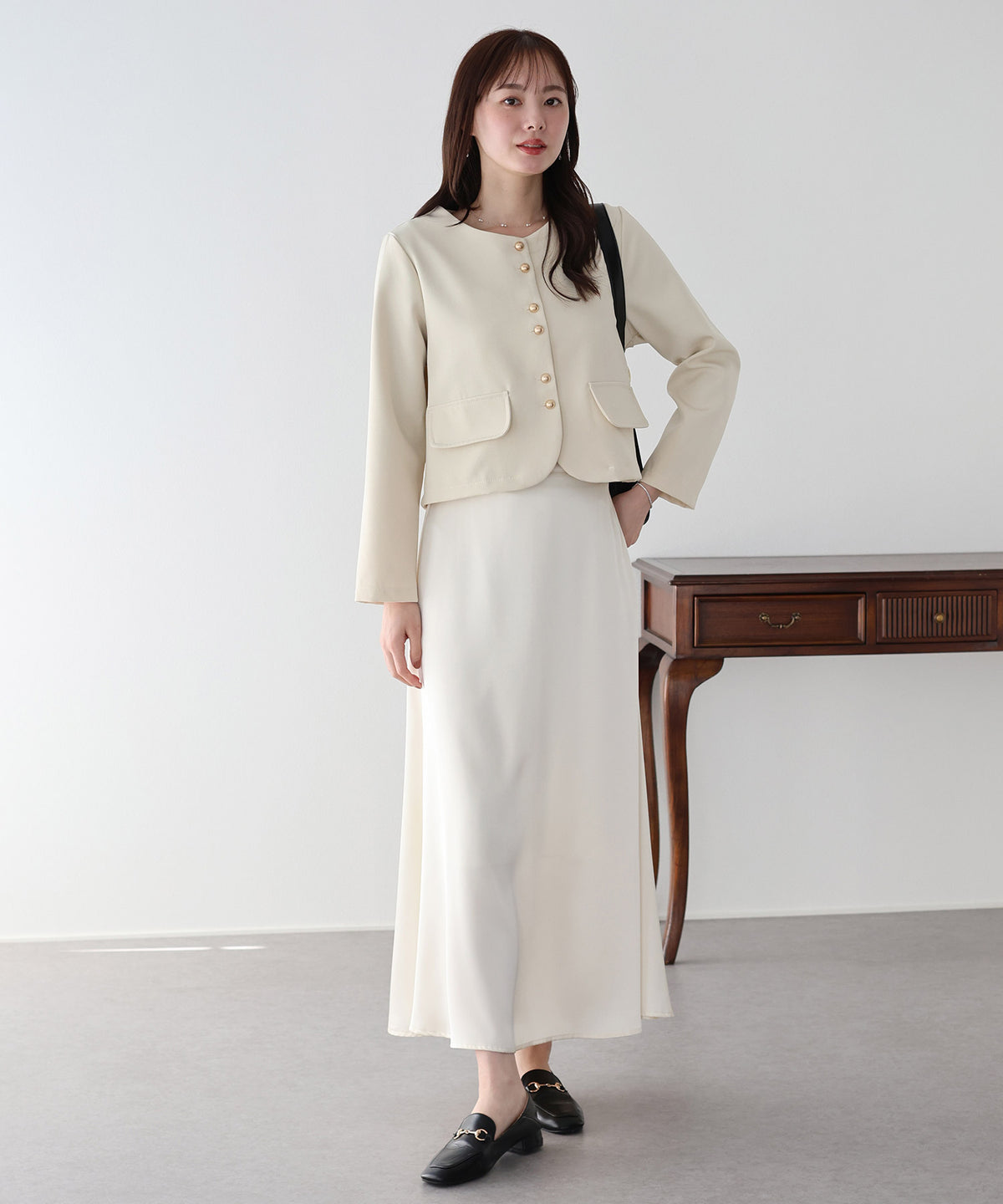 【早割5％OFF】ゴールドボタンノーカラージャケット