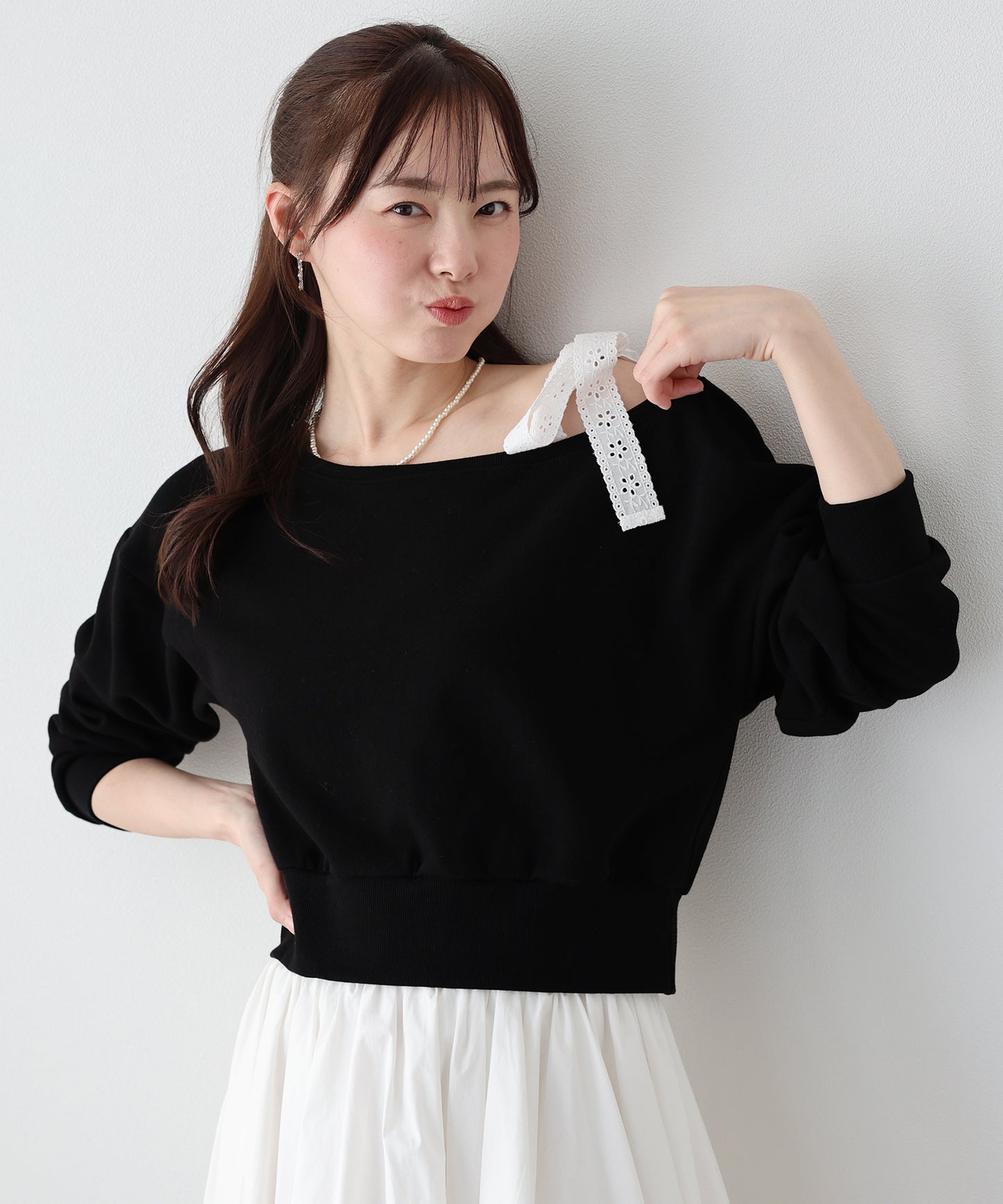 レースリボンオフショルスウェット