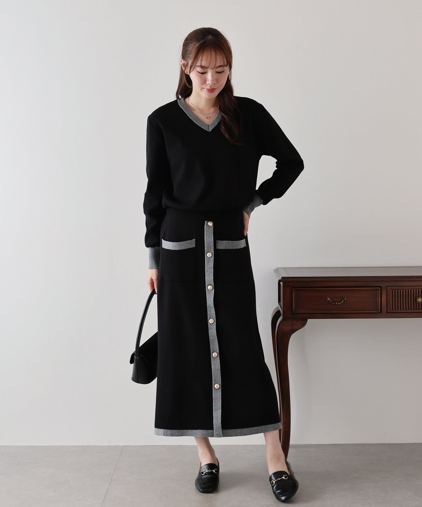 【TIME SALE】配色Vネックニット＆スカート セットアップ