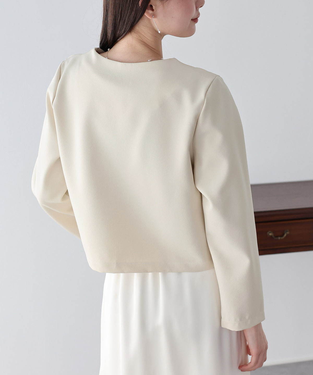 【早割5％OFF】ゴールドボタンノーカラージャケット
