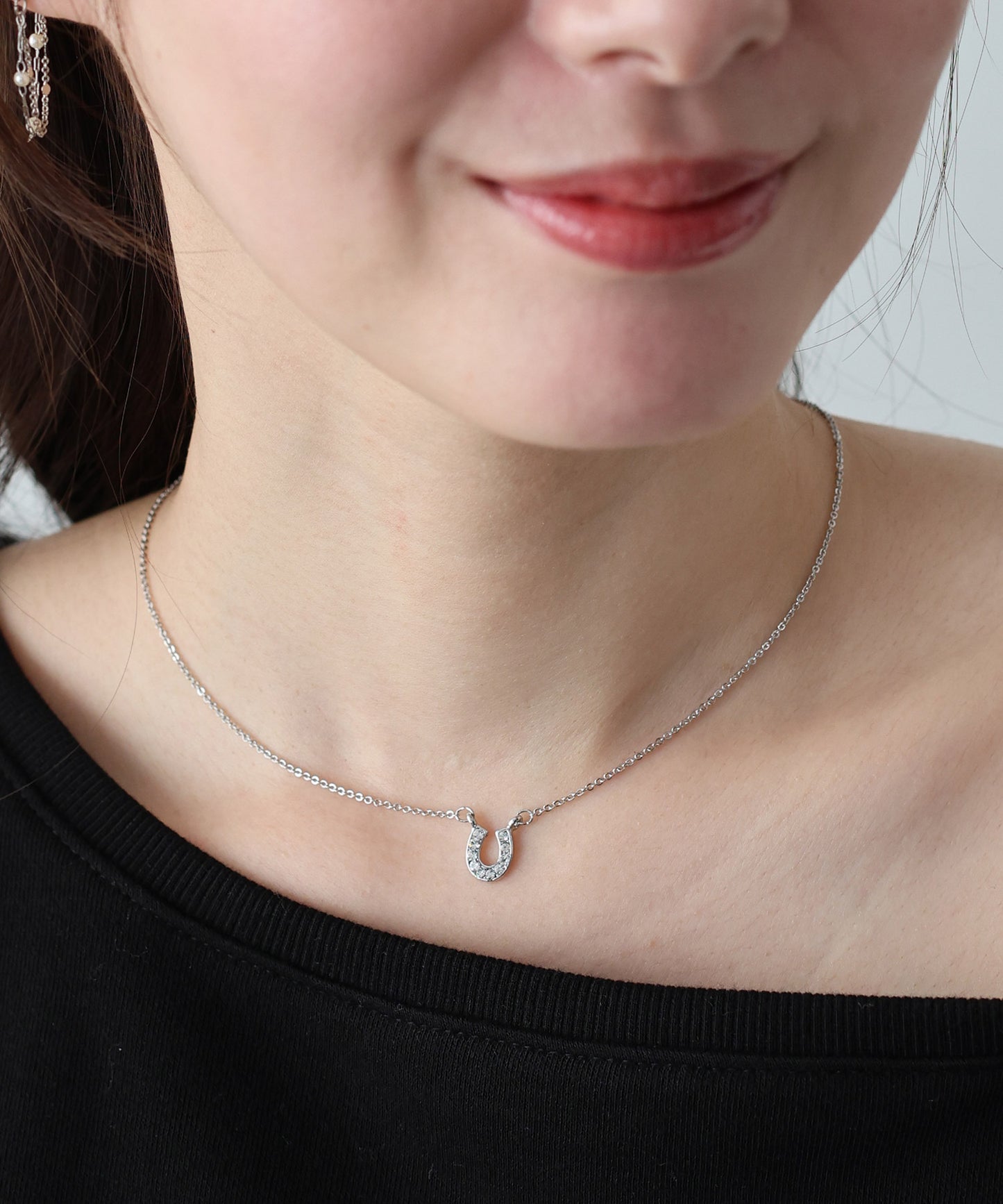 ビジューホースシューネックレス/ニッケルフリー【ネコポス】