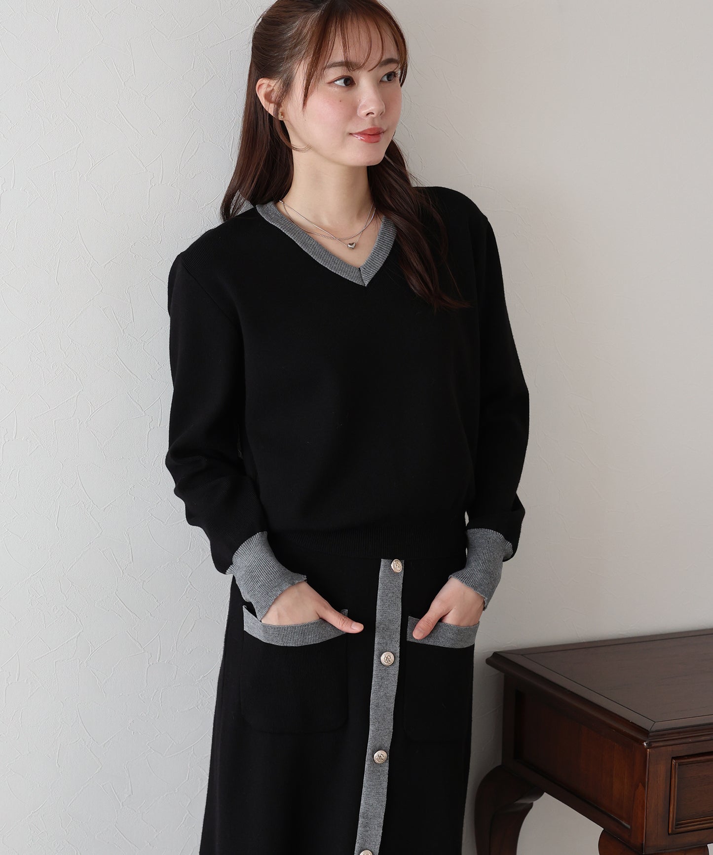 【TIME SALE】配色Vネックニット＆スカート セットアップ