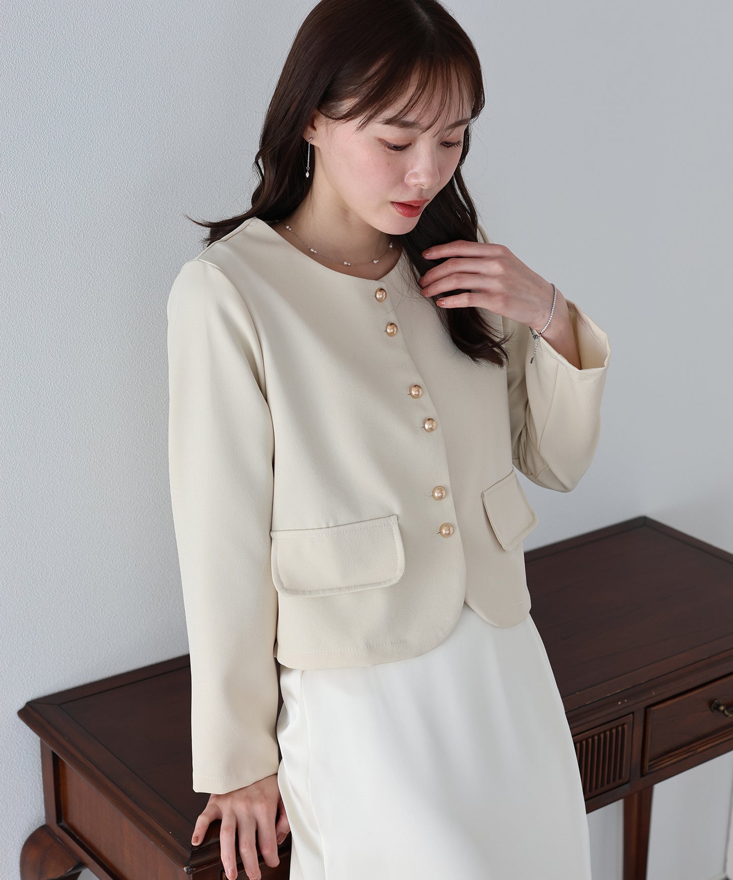 【早割5％OFF】ゴールドボタンノーカラージャケット