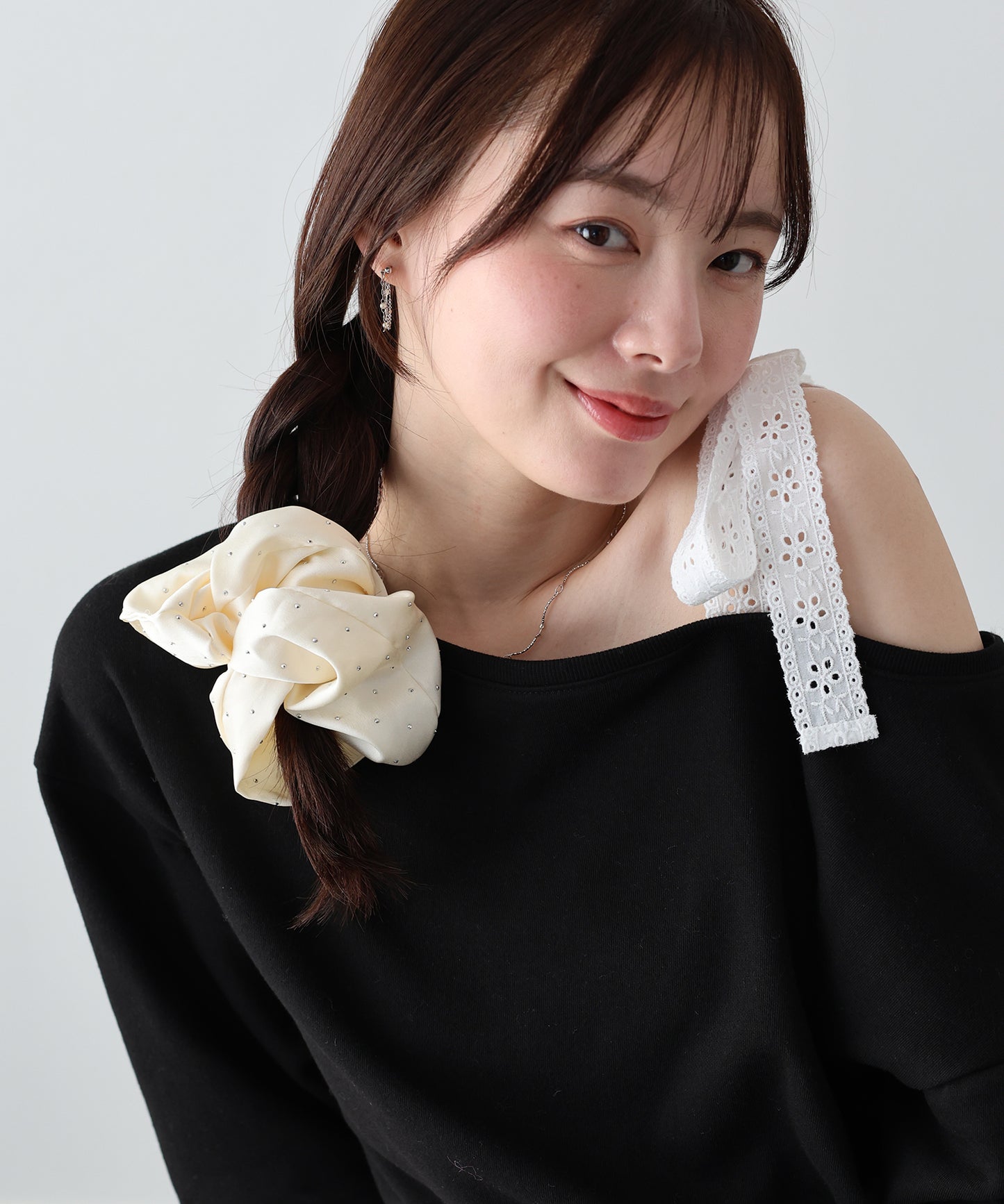 サテンスタッズシュシュ【ネコポス】