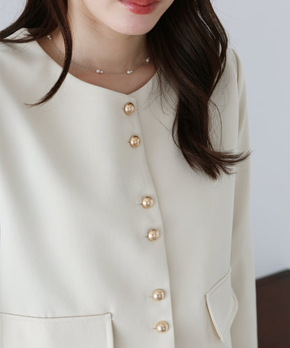 【早割5％OFF】ゴールドボタンノーカラージャケット