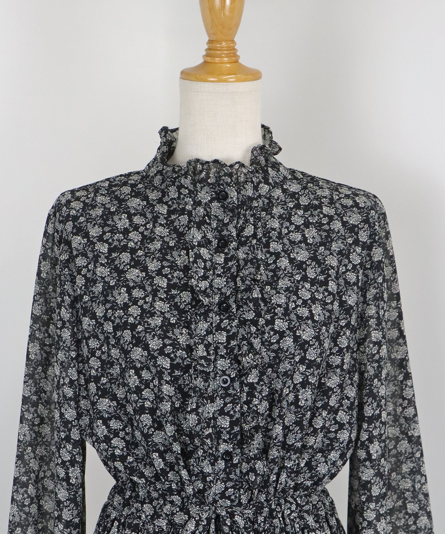 【TIME SALE】フロントフリルワンピース