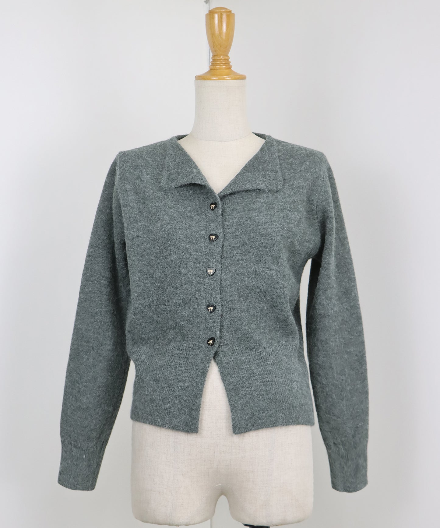 リボンハートボタンニット