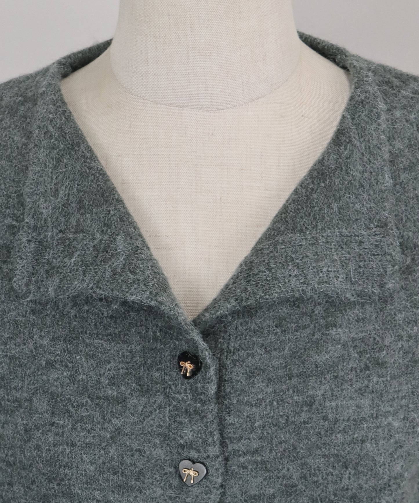 リボンハートボタンニット