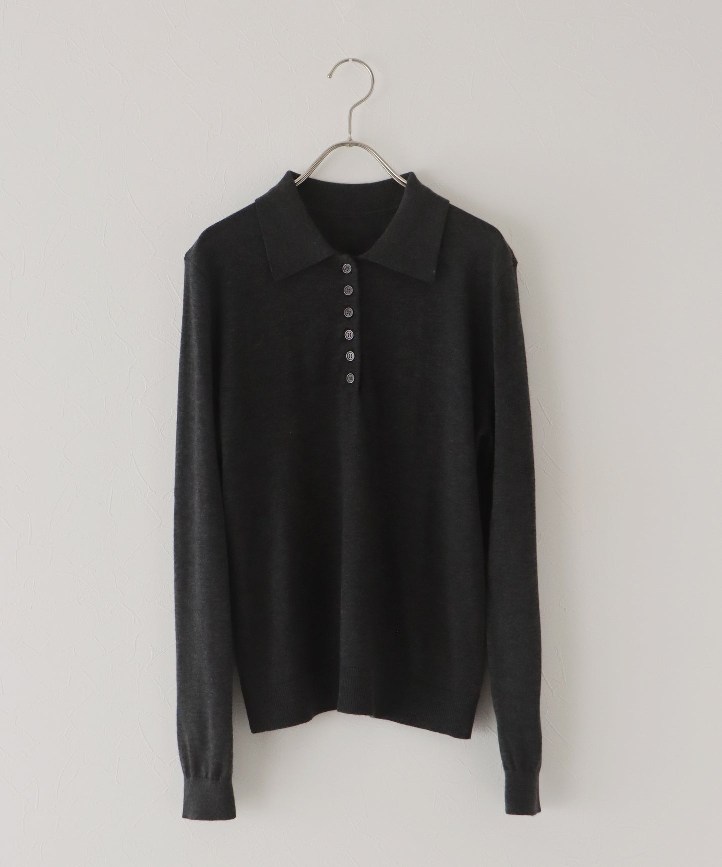 [J by blue]ウール混ポロ襟ニット