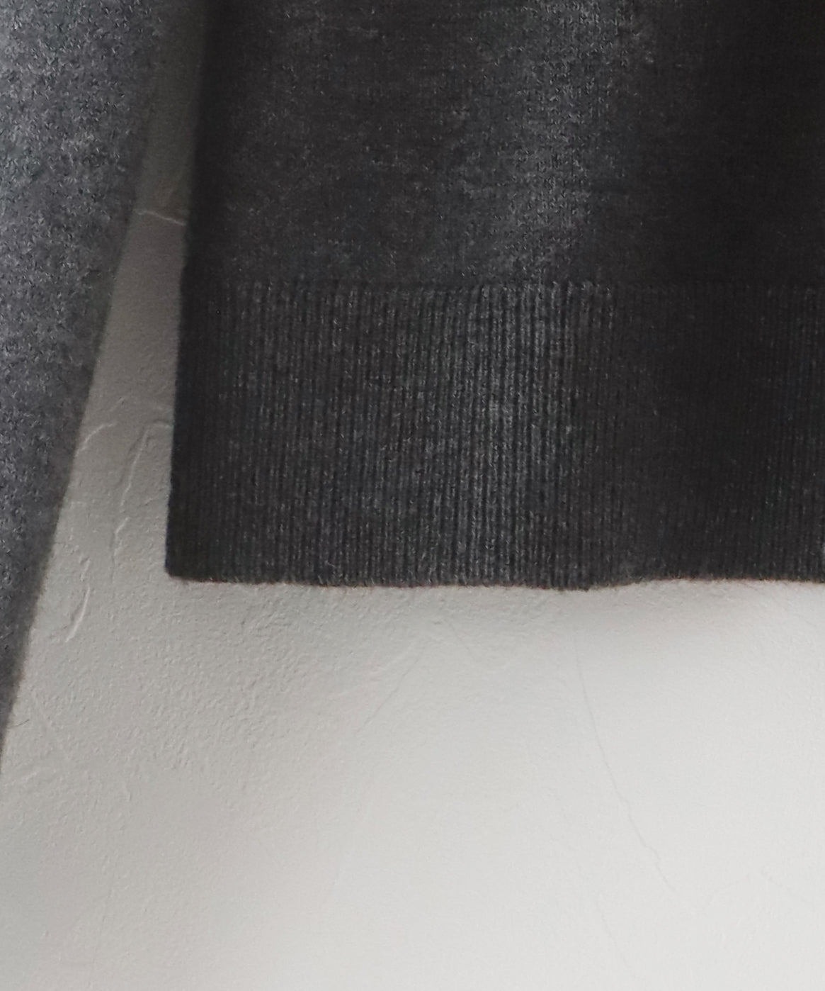 [J by blue]ウール混ポロ襟ニット