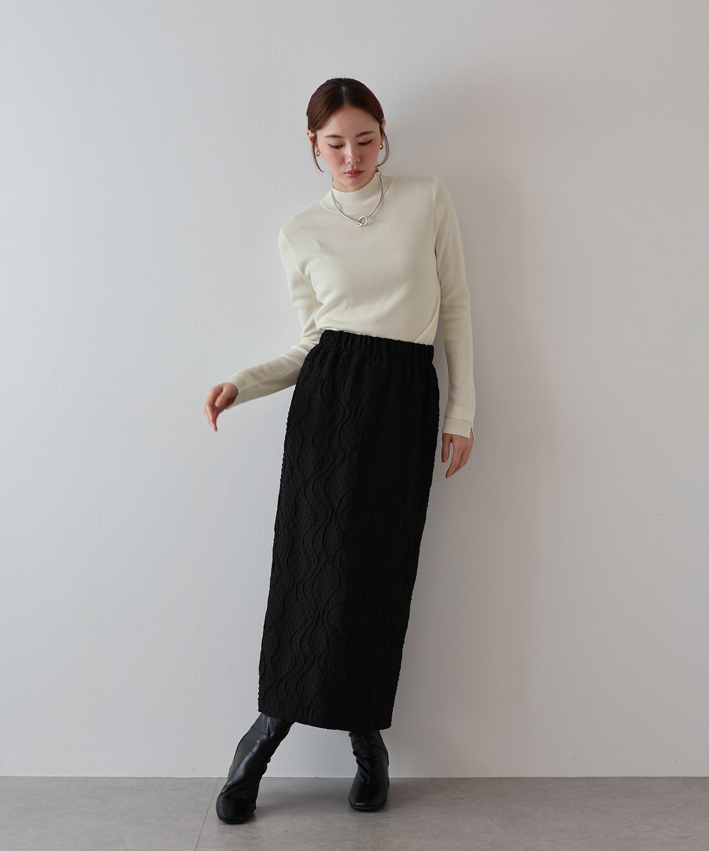 ハイネックニット[ J by blue ]