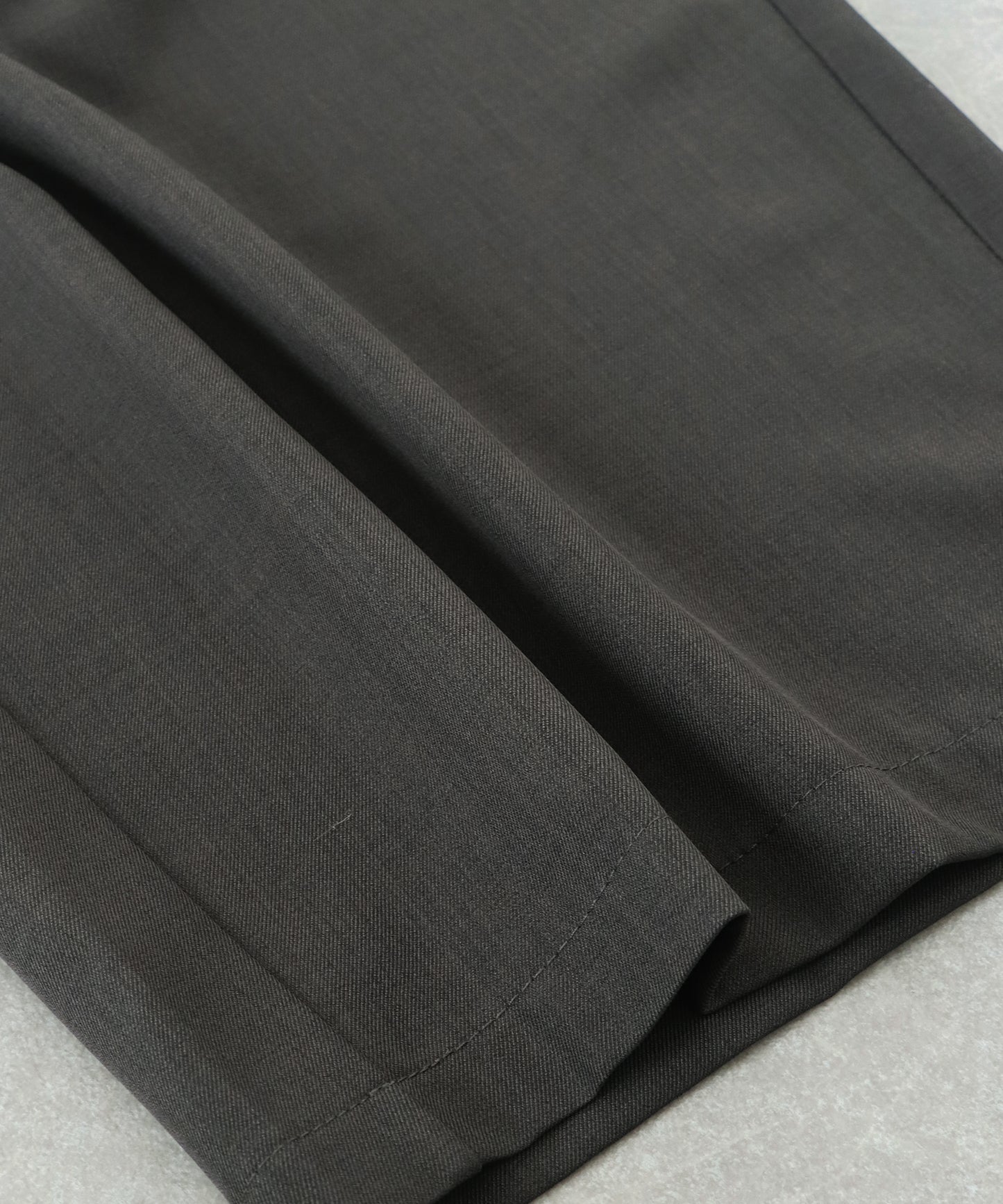 [J by blue]タックワイドパンツ