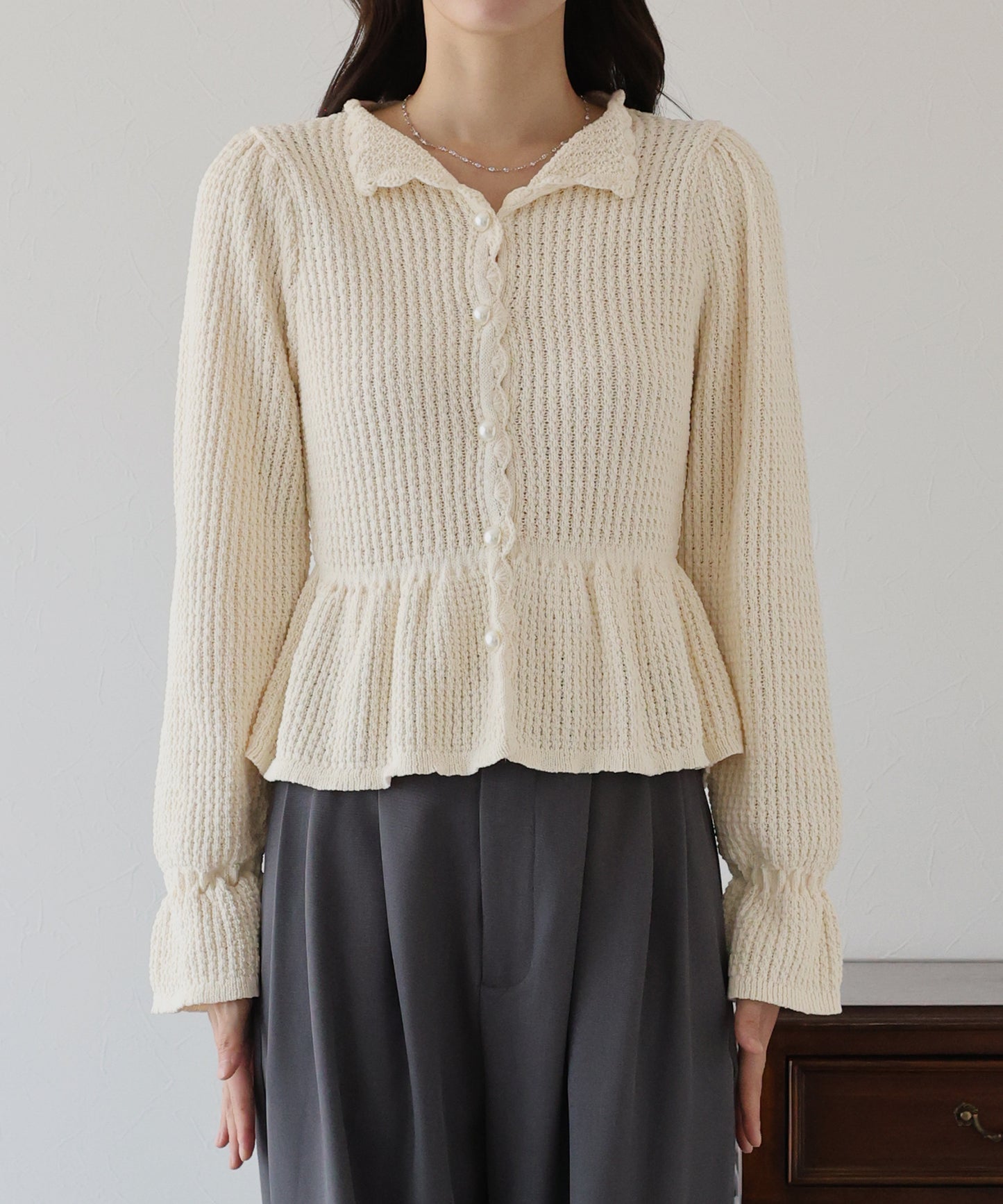 【TIME SALE】パールボタンペプラムニット