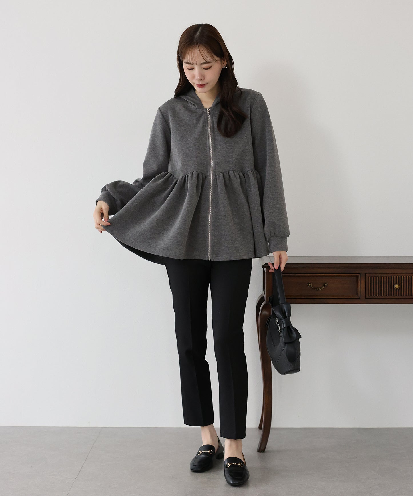 【早割5％OFF】ペプラムパーカー