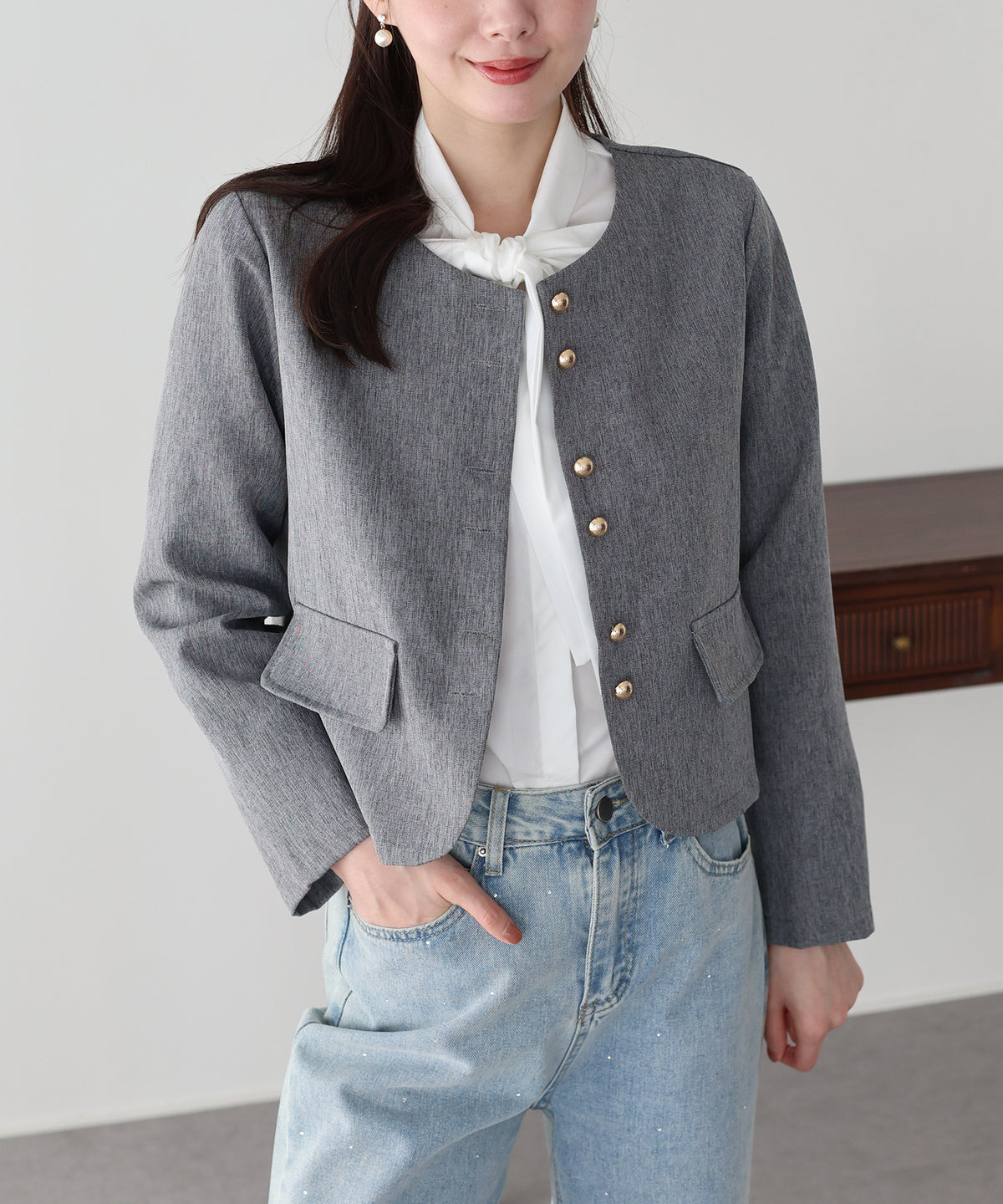 【早割5％OFF】ゴールドボタンノーカラージャケット