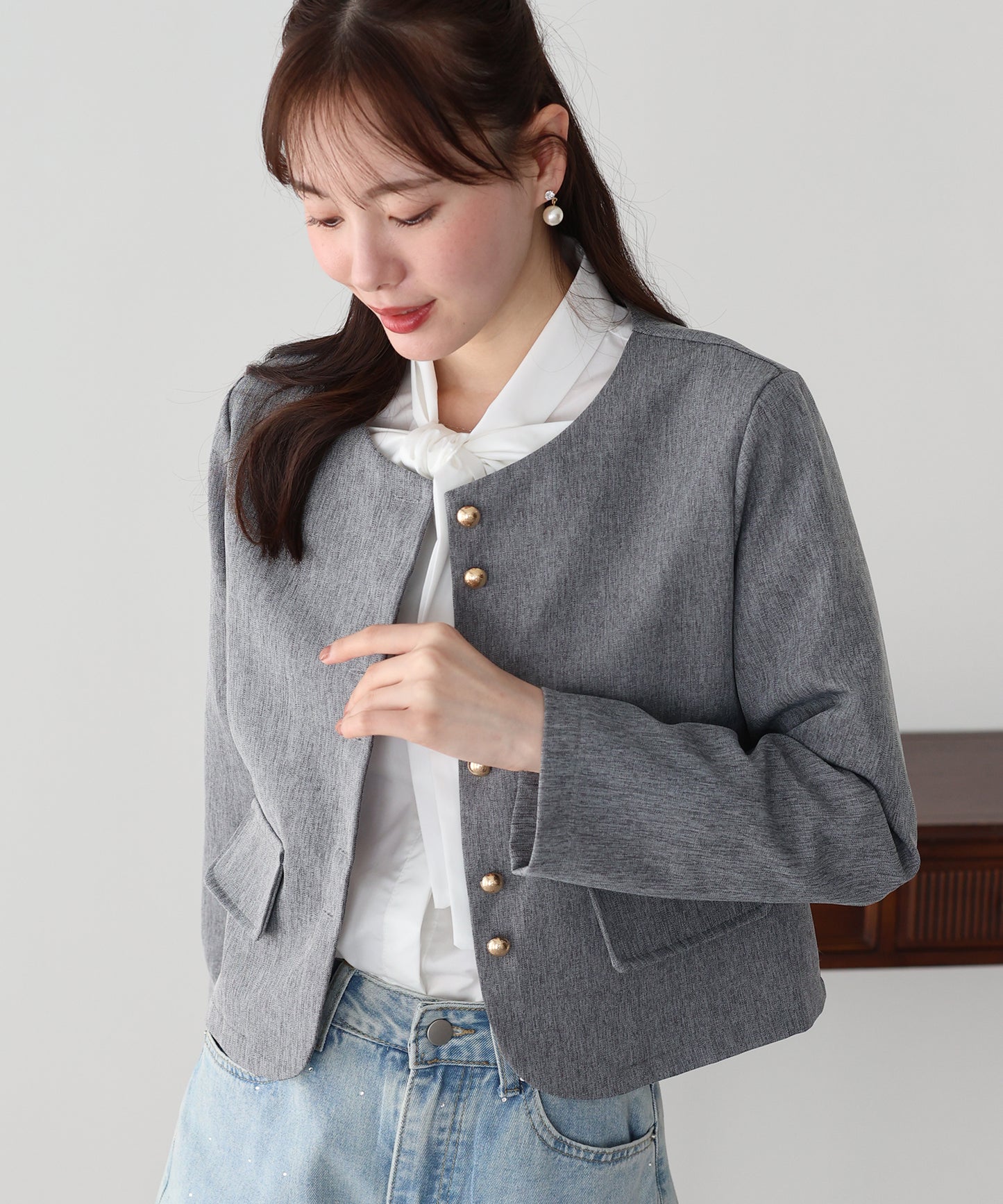 【早割5％OFF】ゴールドボタンノーカラージャケット