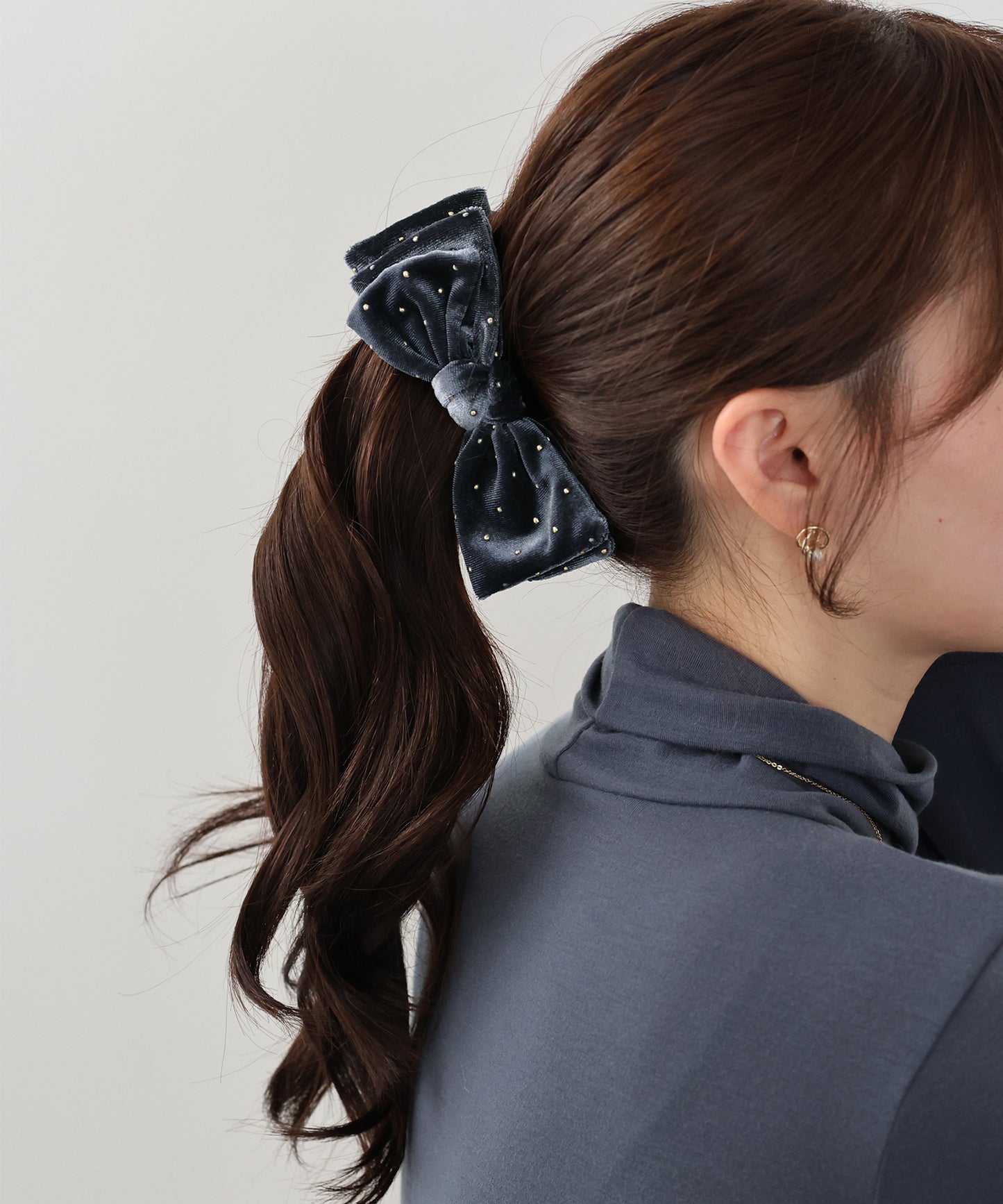 スタッズベロアバナナクリップ