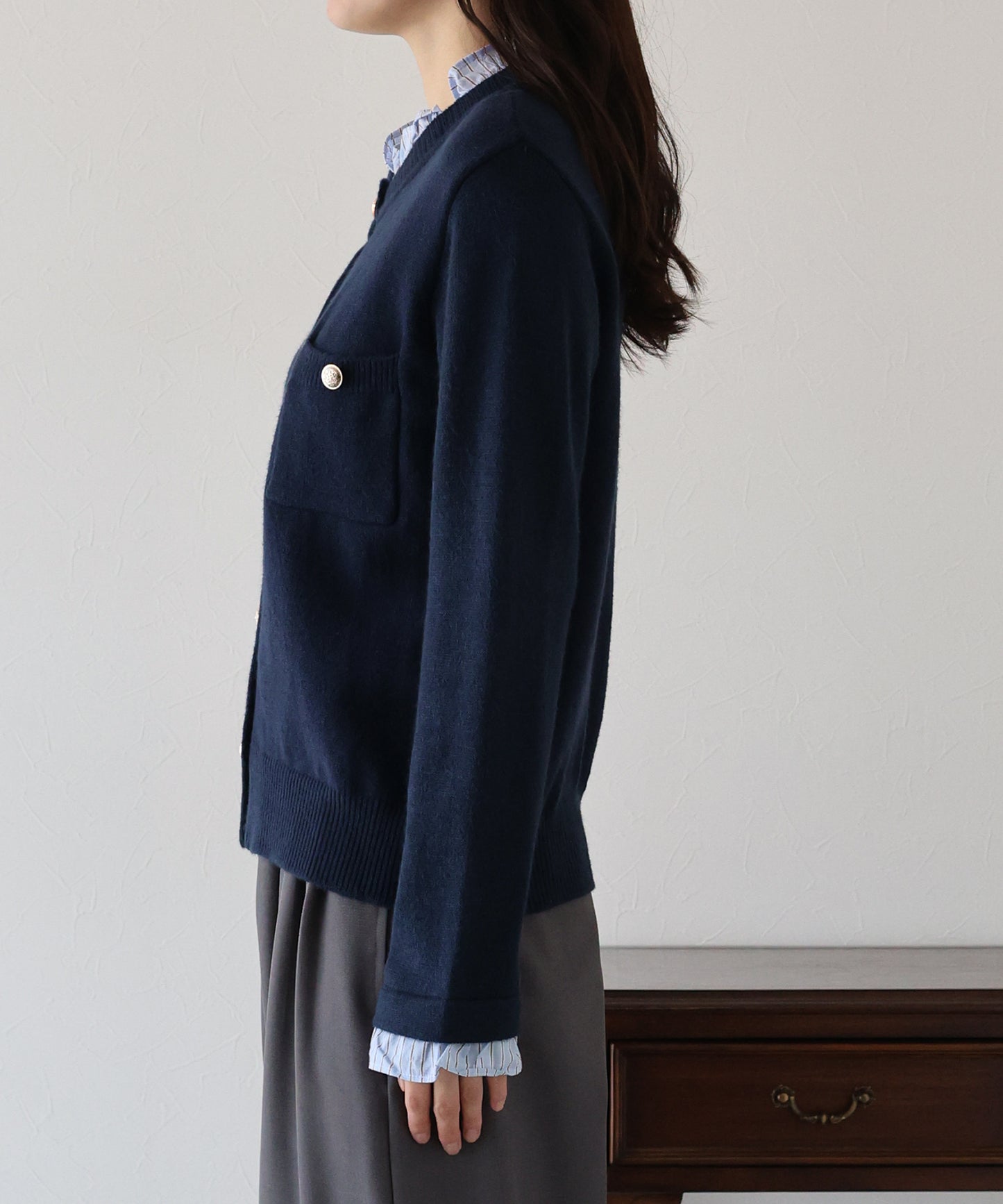 フリルシャツ襟カーディガン
