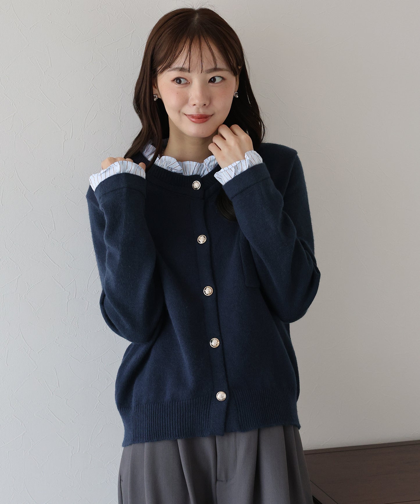 フリルシャツ襟カーディガン