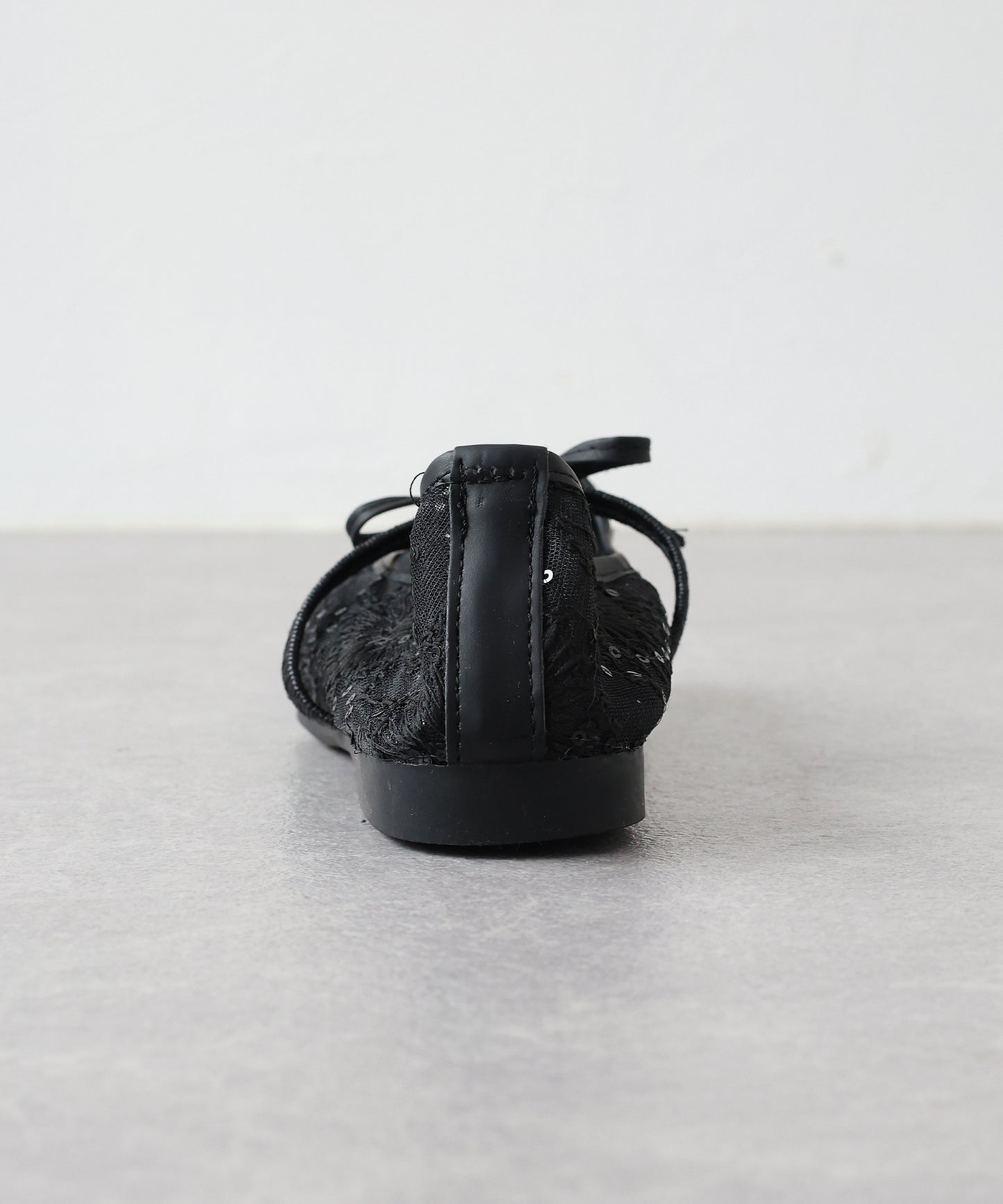 スパンコール刺繍シアーパンプス