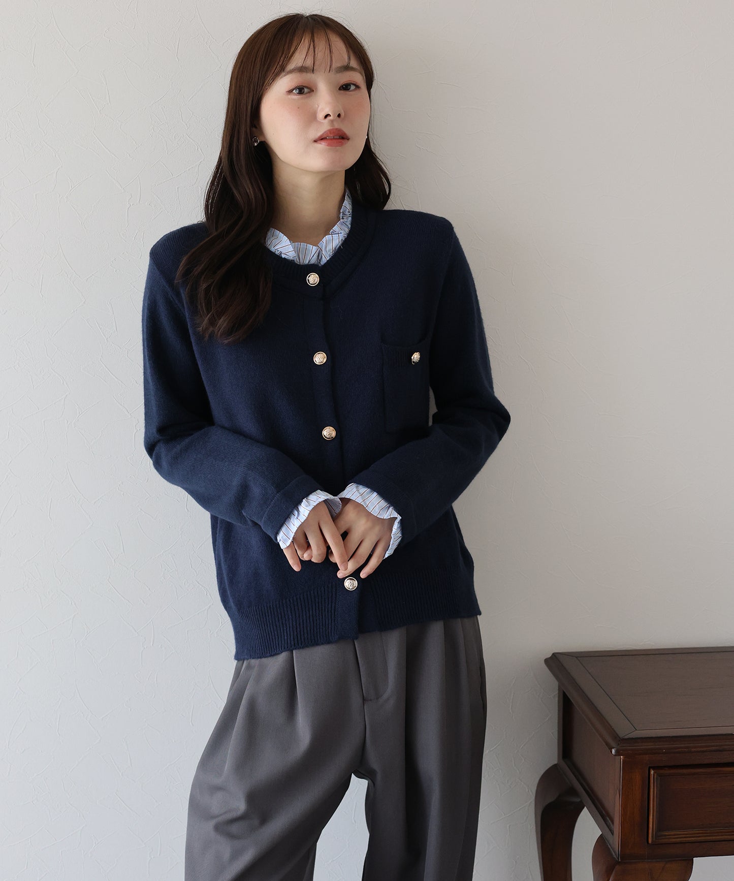 フリルシャツ襟カーディガン