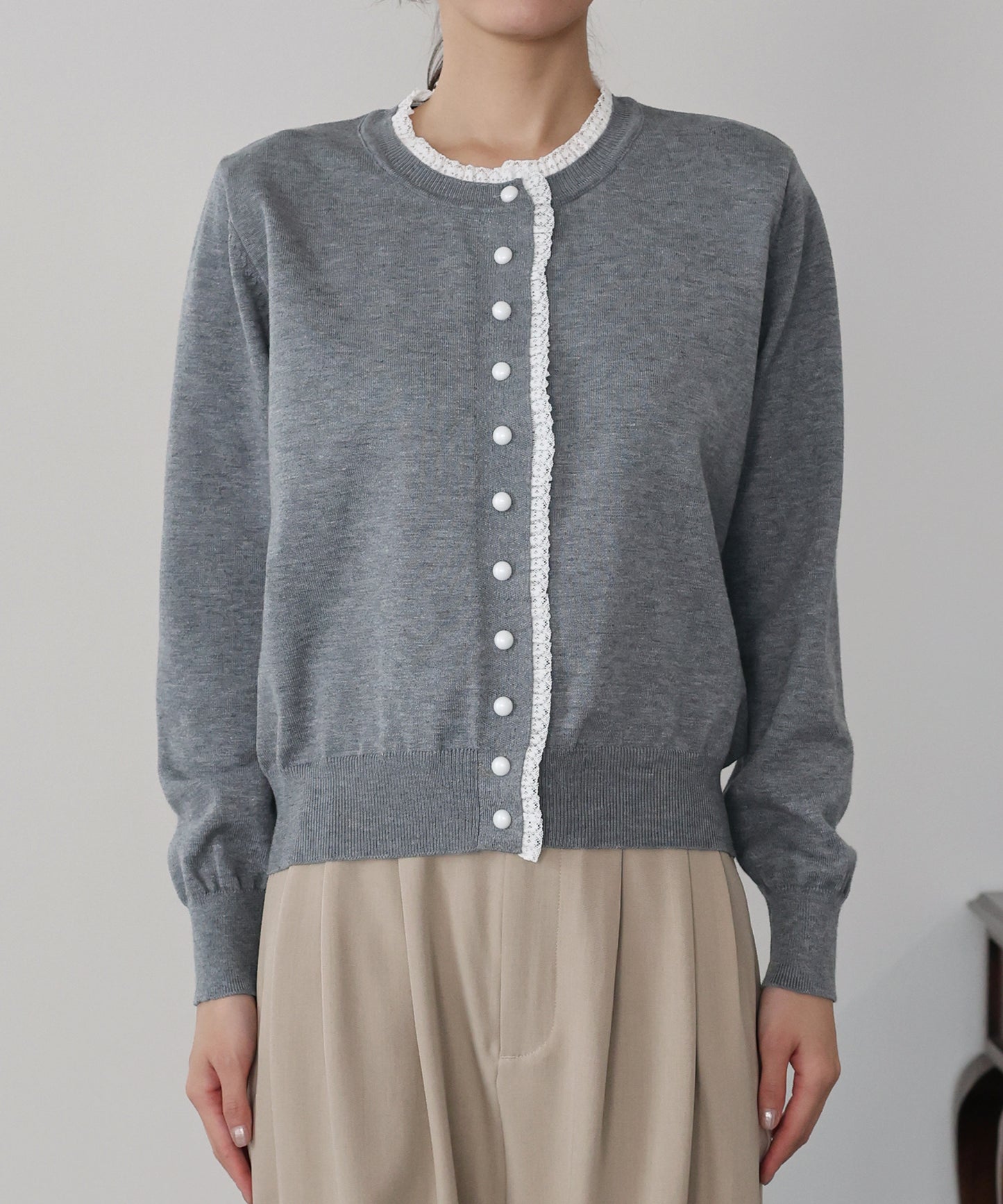 【早割5％OFF】レーストリムパールボタンカーディガン