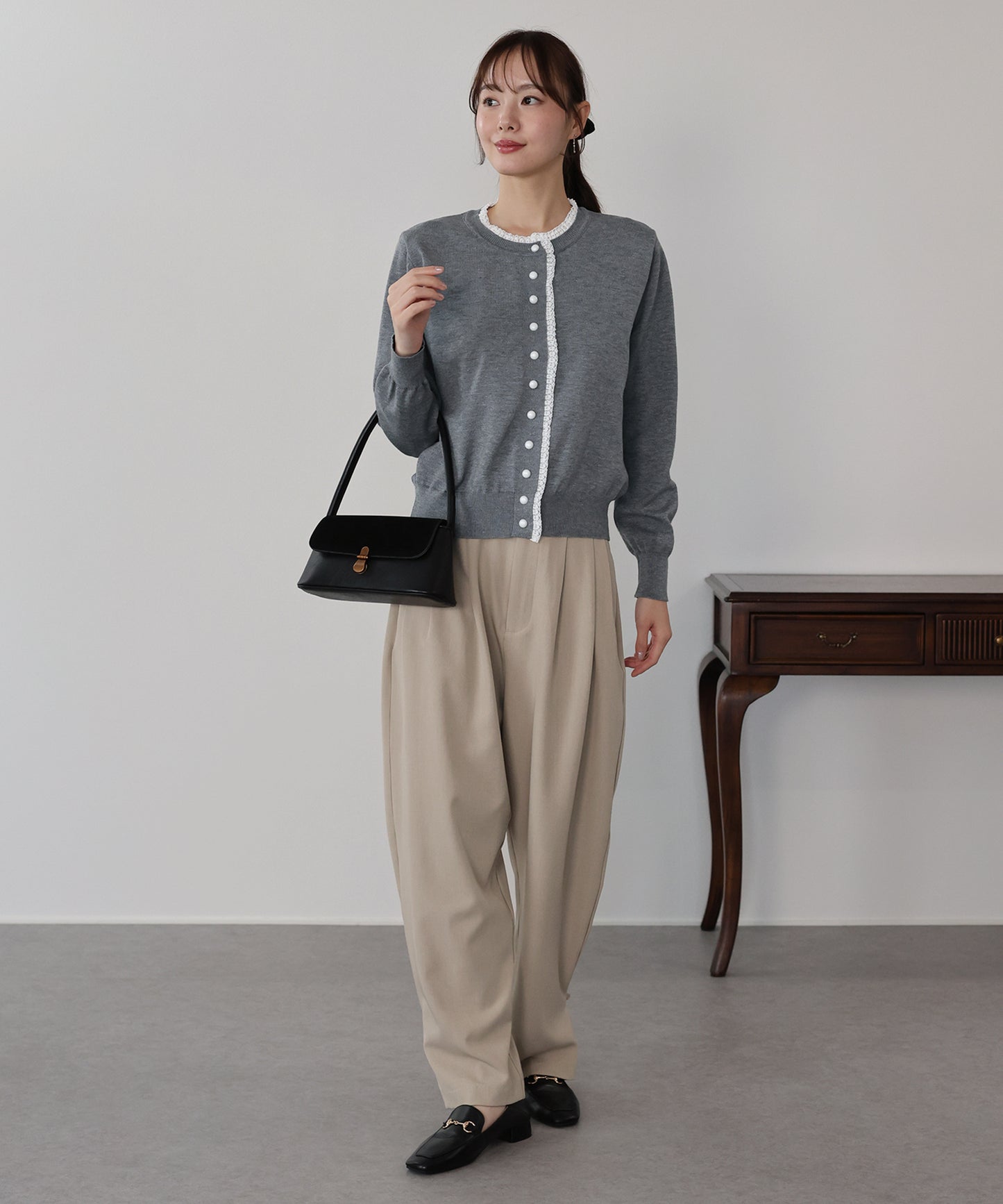 【早割5％OFF】レーストリムパールボタンカーディガン