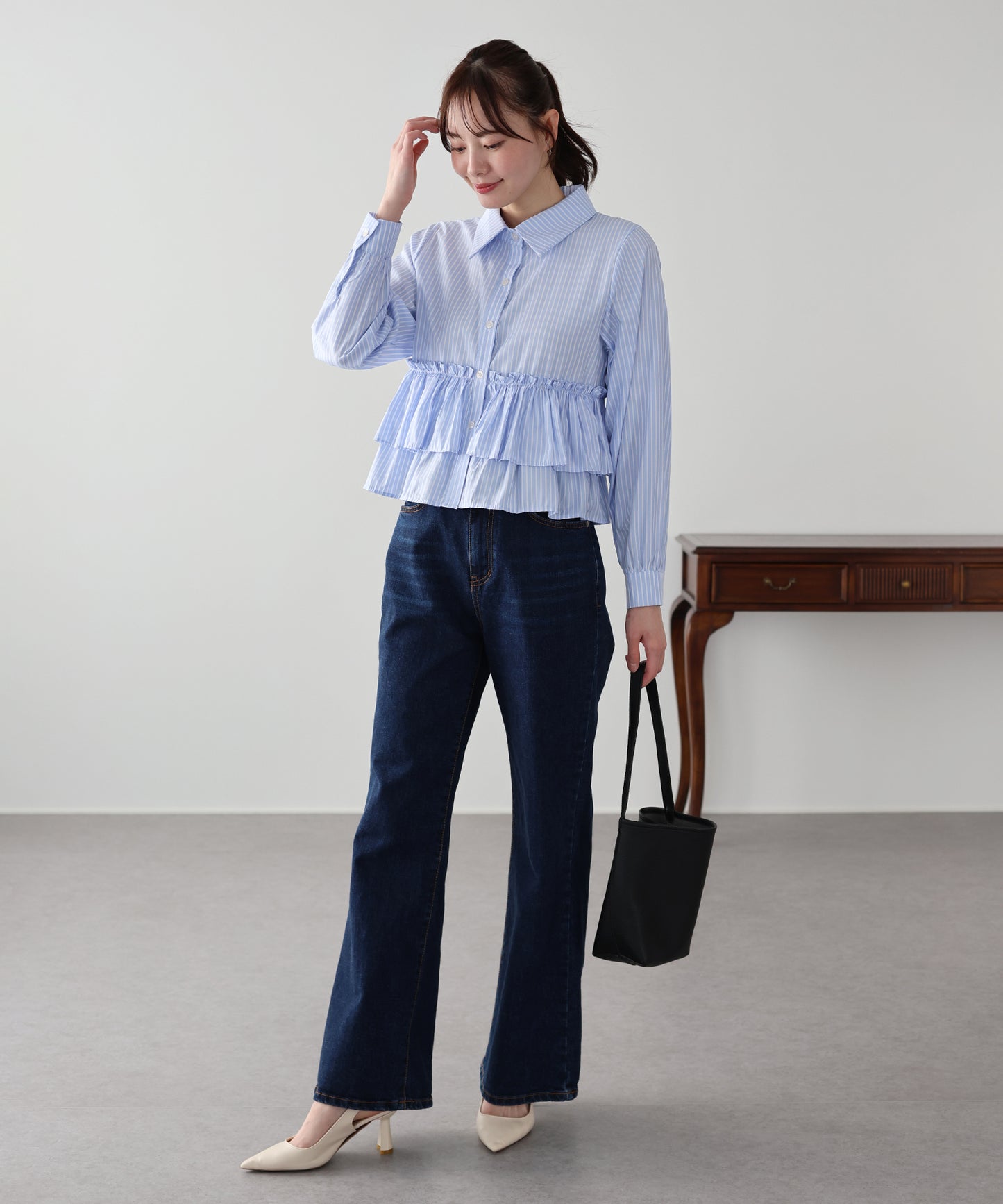 ティアードフリルペプラムブラウス【ネコポス】