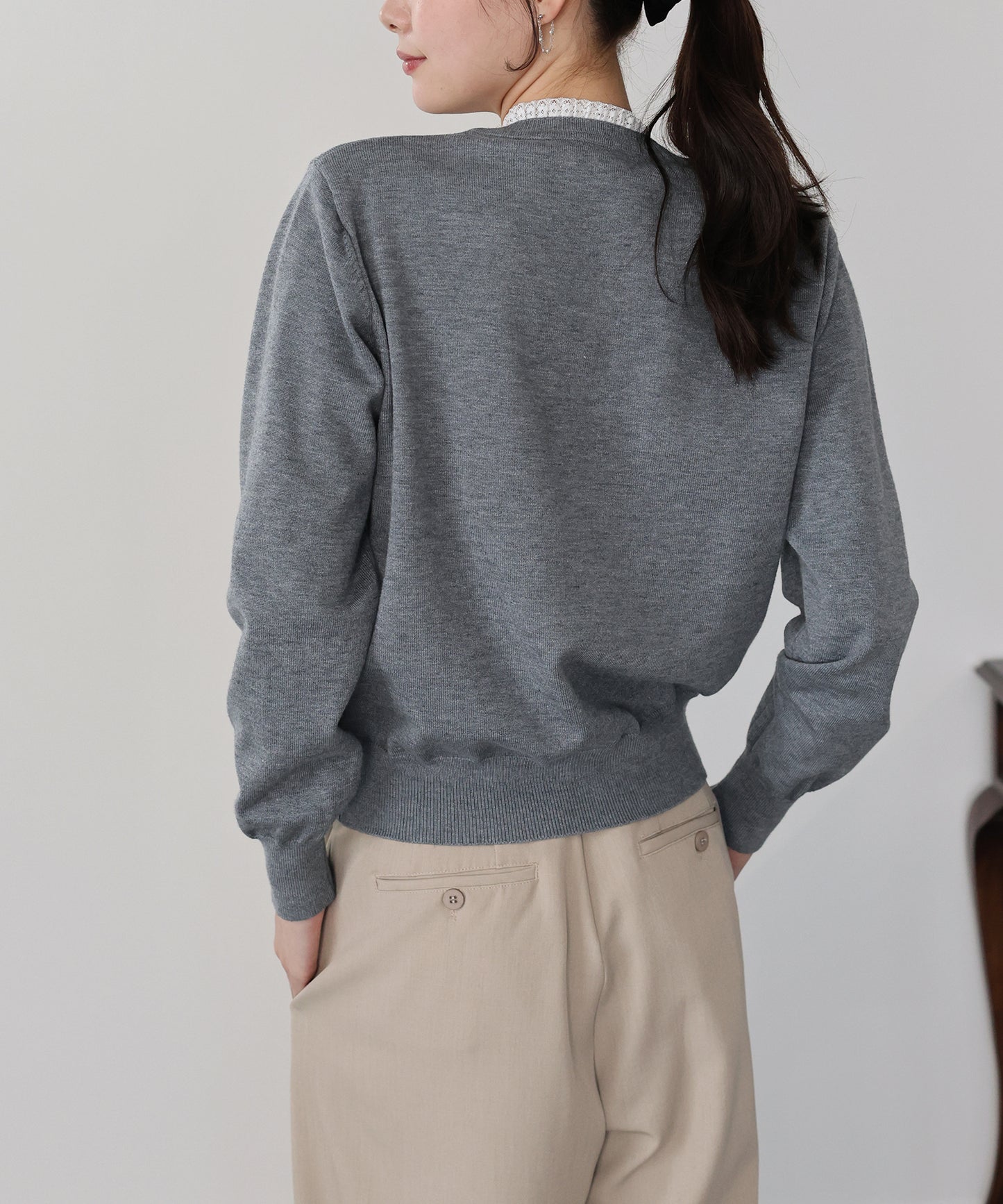 【早割5％OFF】レーストリムパールボタンカーディガン