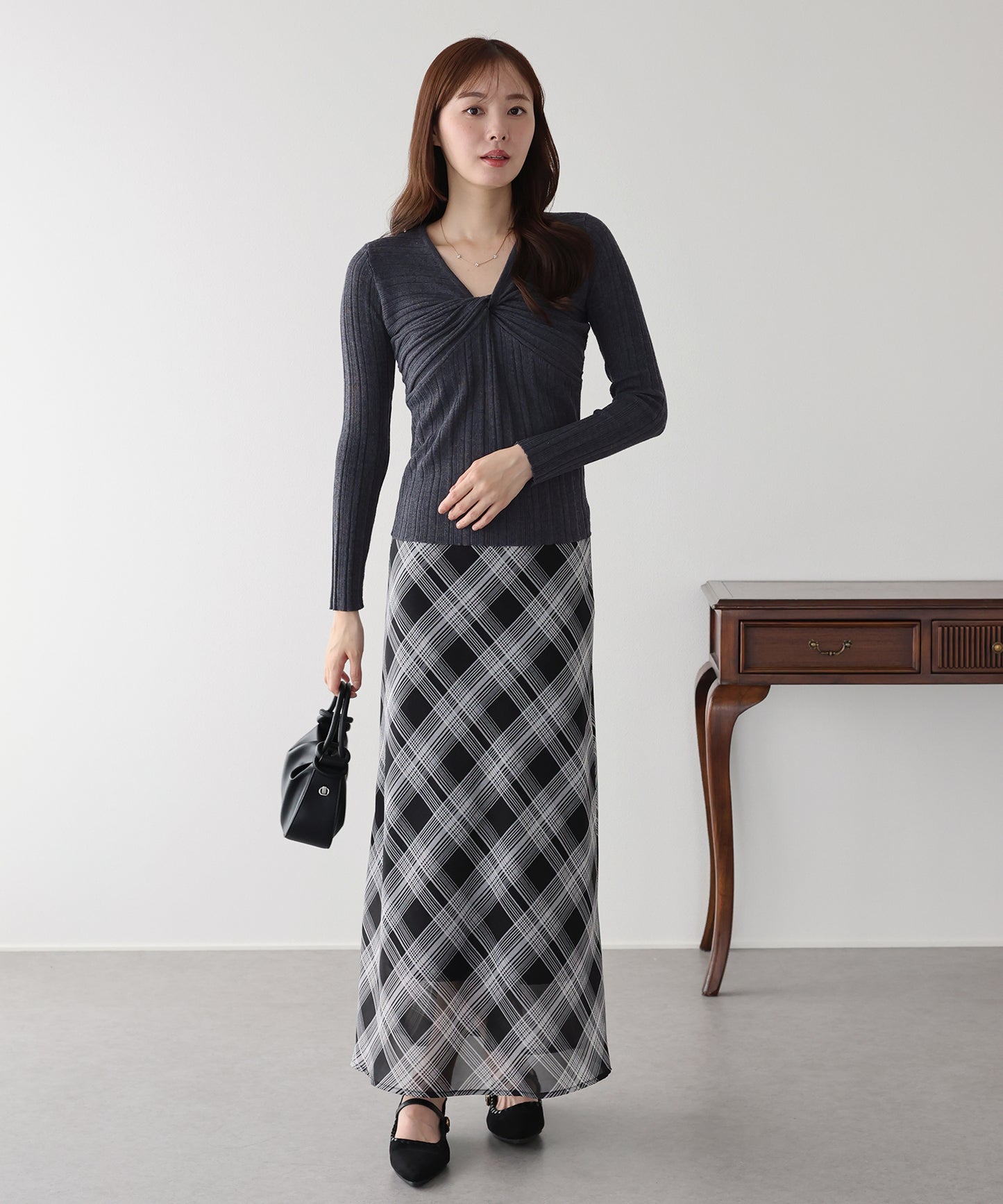 【早割5％OFF】ツイストデザインニット