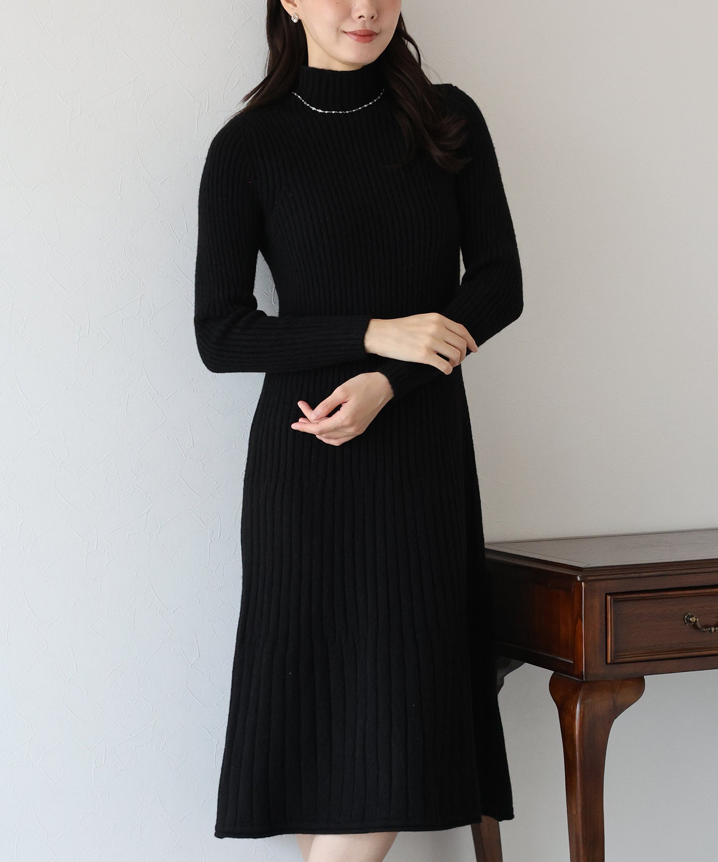 リブニットワンピース