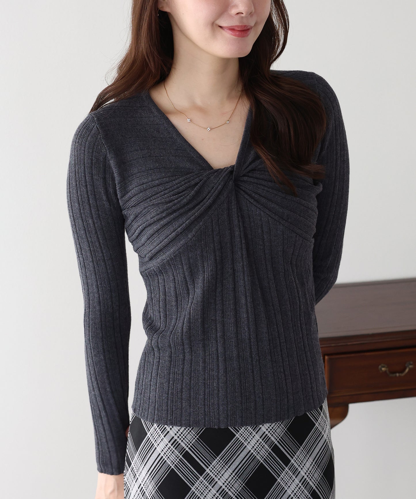 【早割5％OFF】ツイストデザインニット