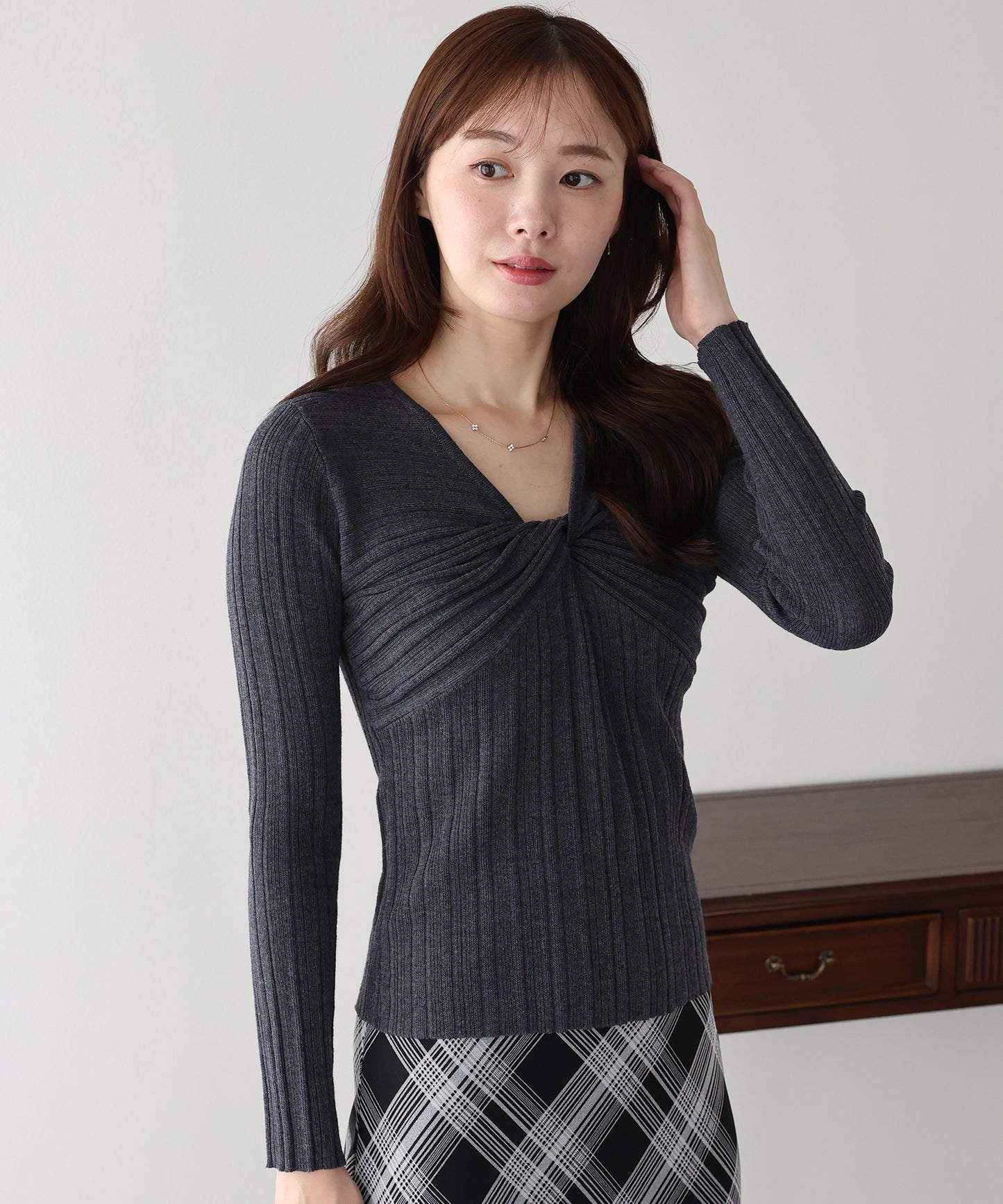 【早割5％OFF】ツイストデザインニット