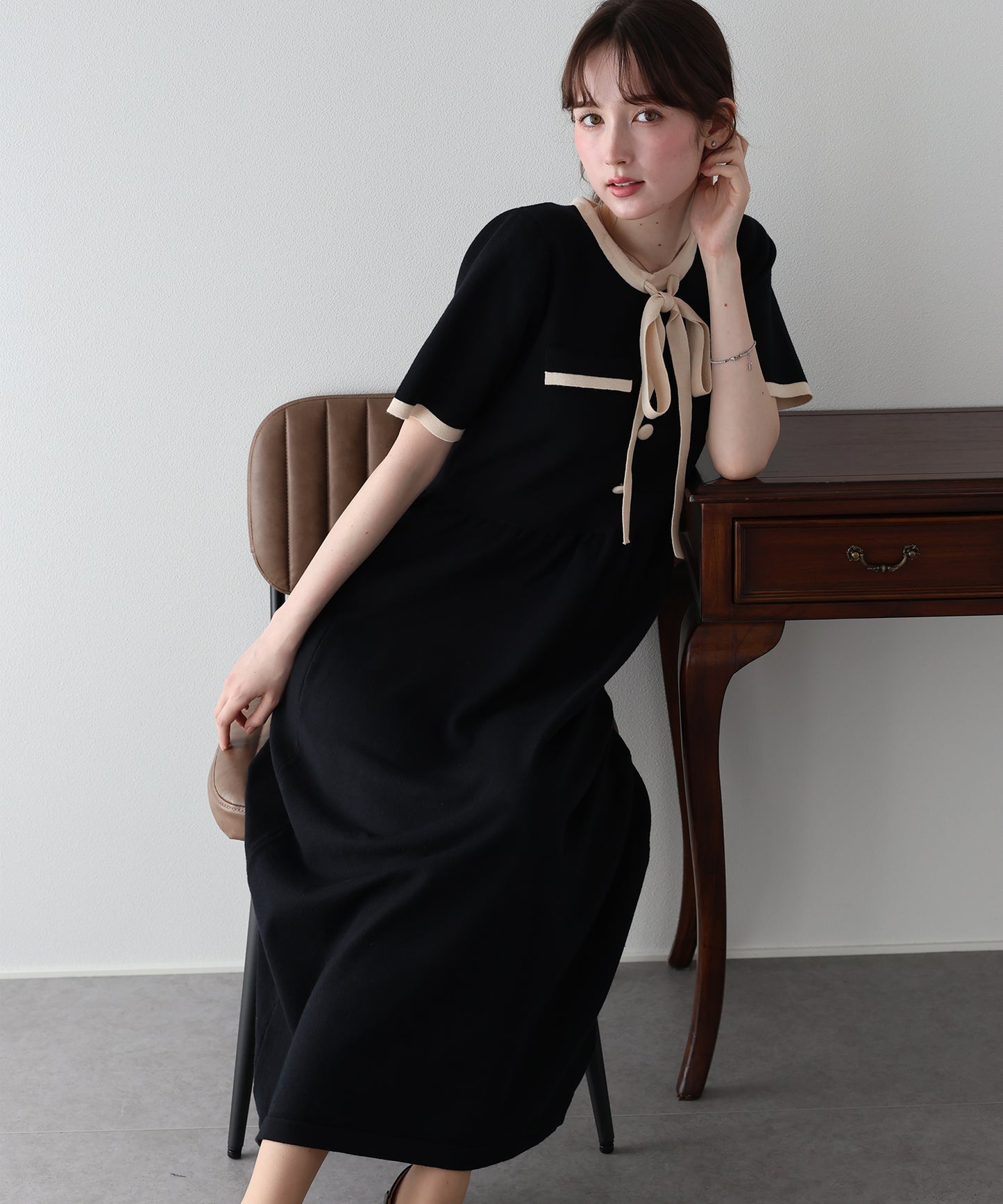 【早割5％OFF】バイカラーニットワンピース