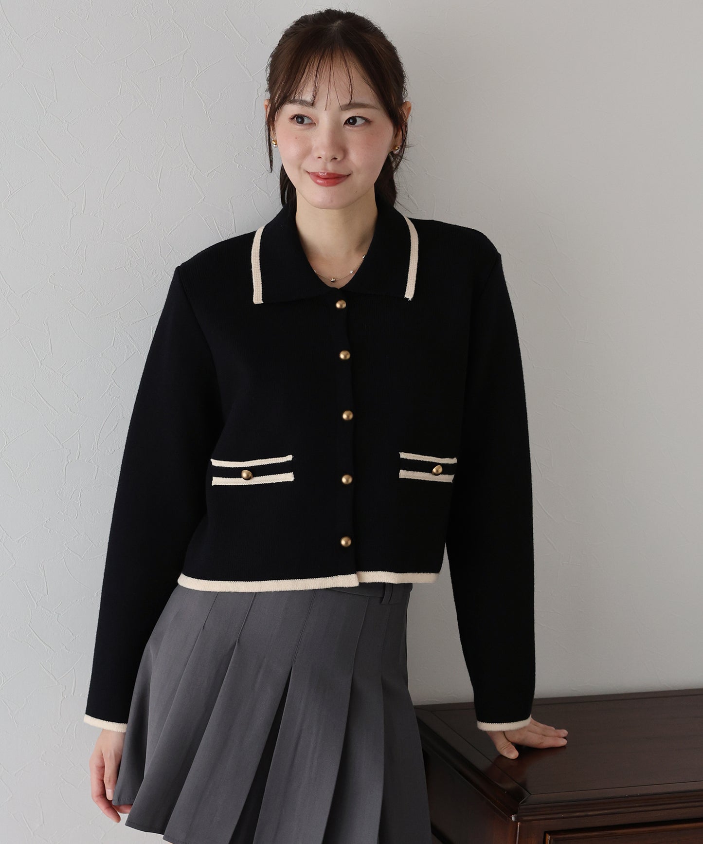 襟付きニットジャケット