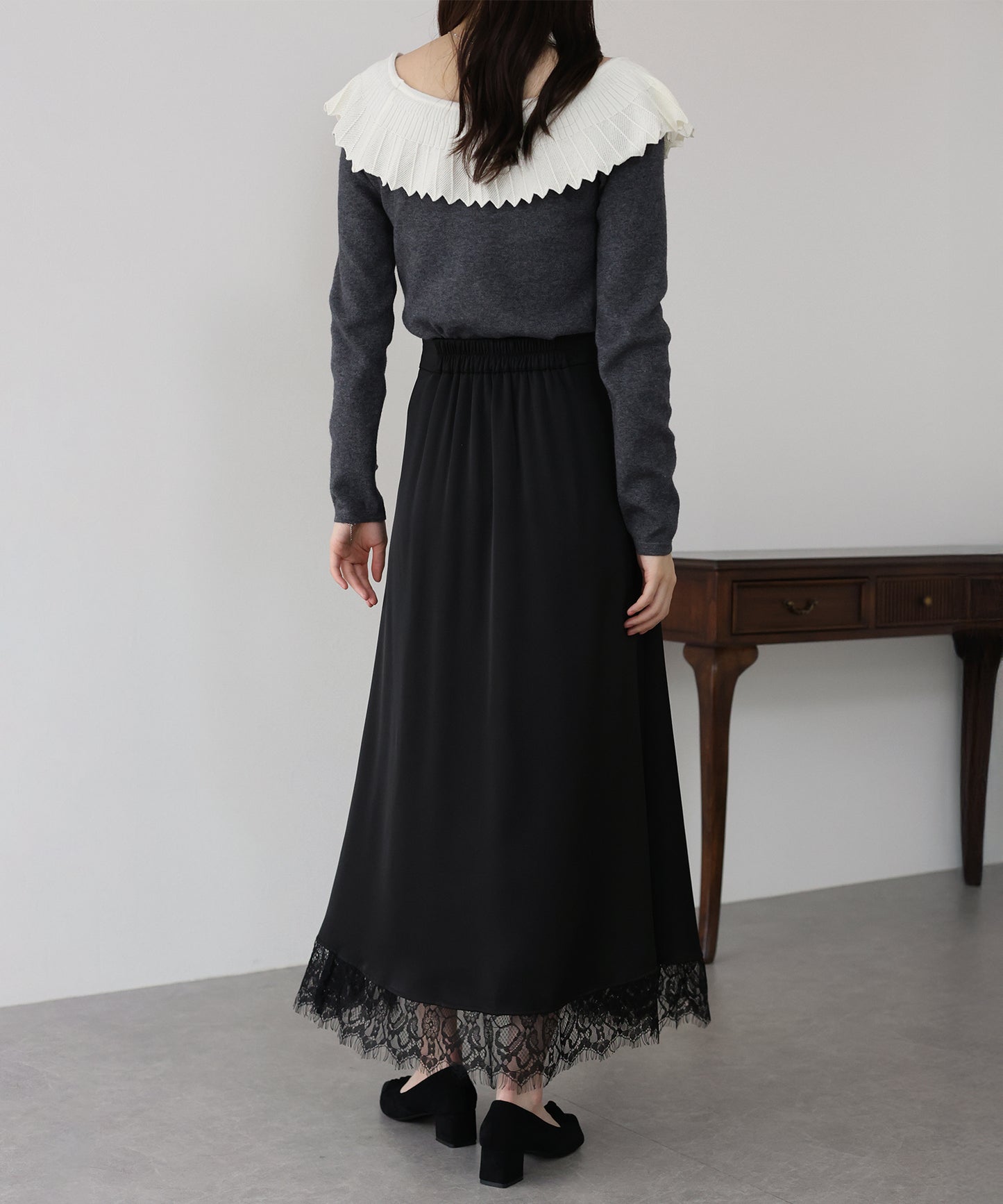 【早割5％OFF】レース切替サテンマーメイドスカート
