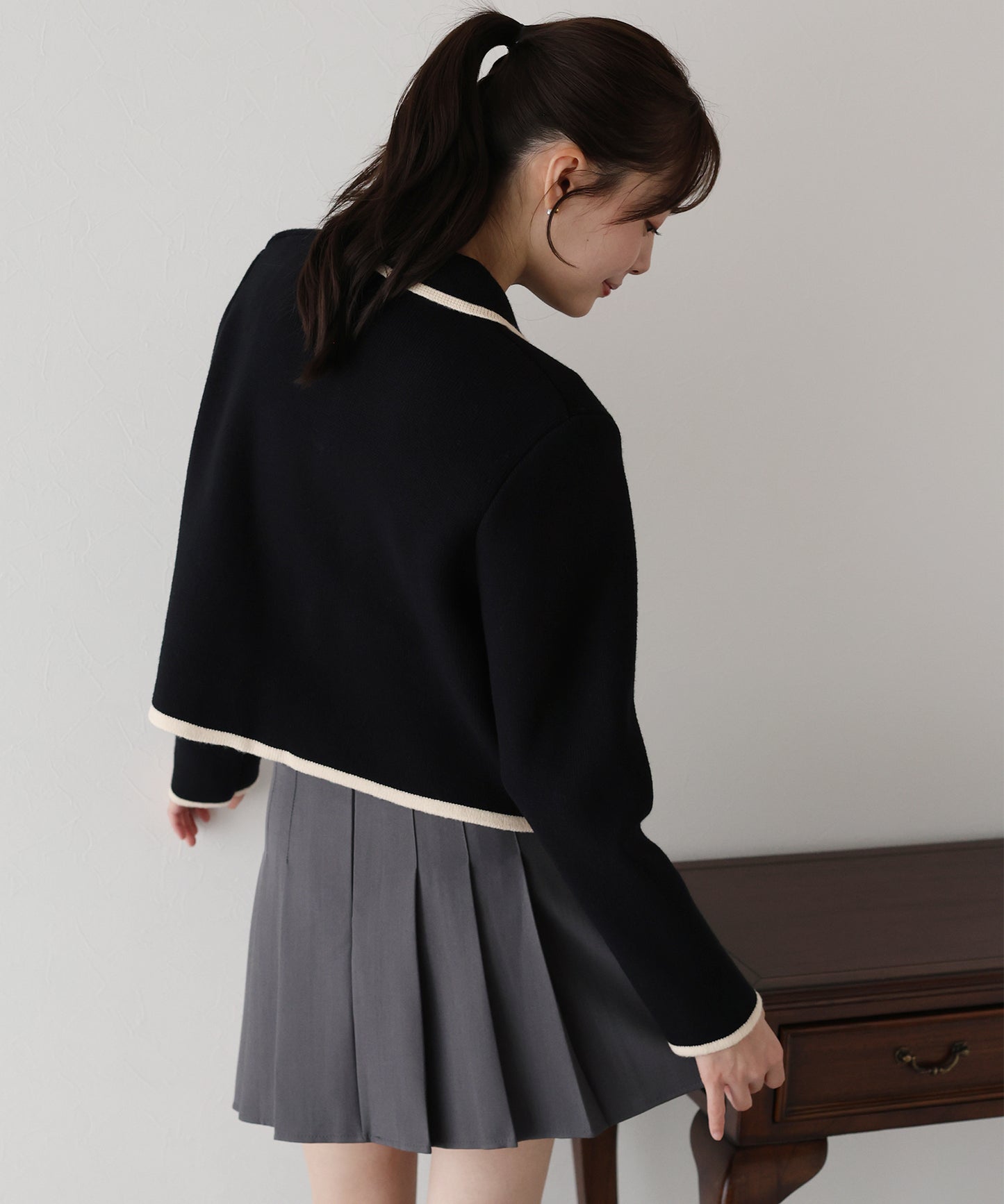 襟付きニットジャケット