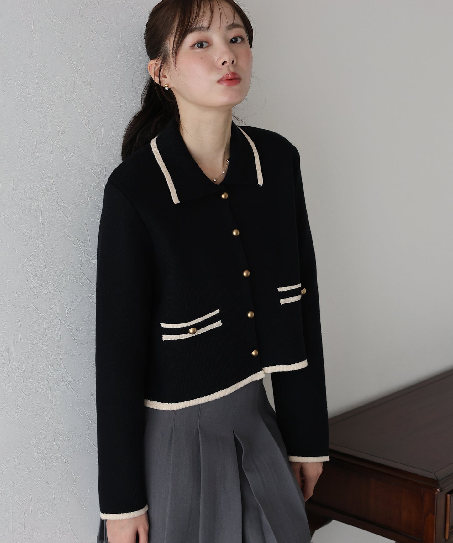 襟付きニットジャケット