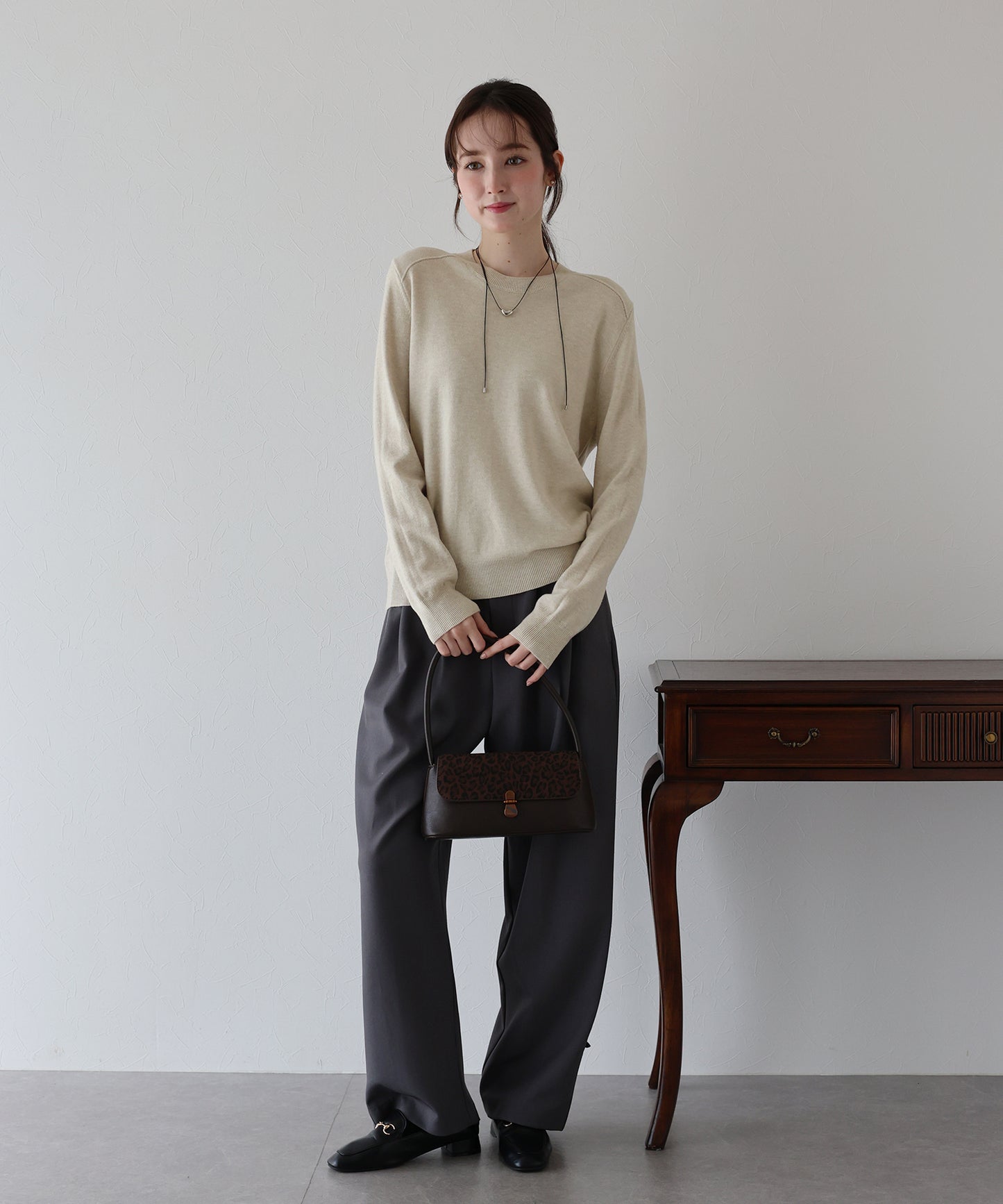 ウール混クルーネックニット