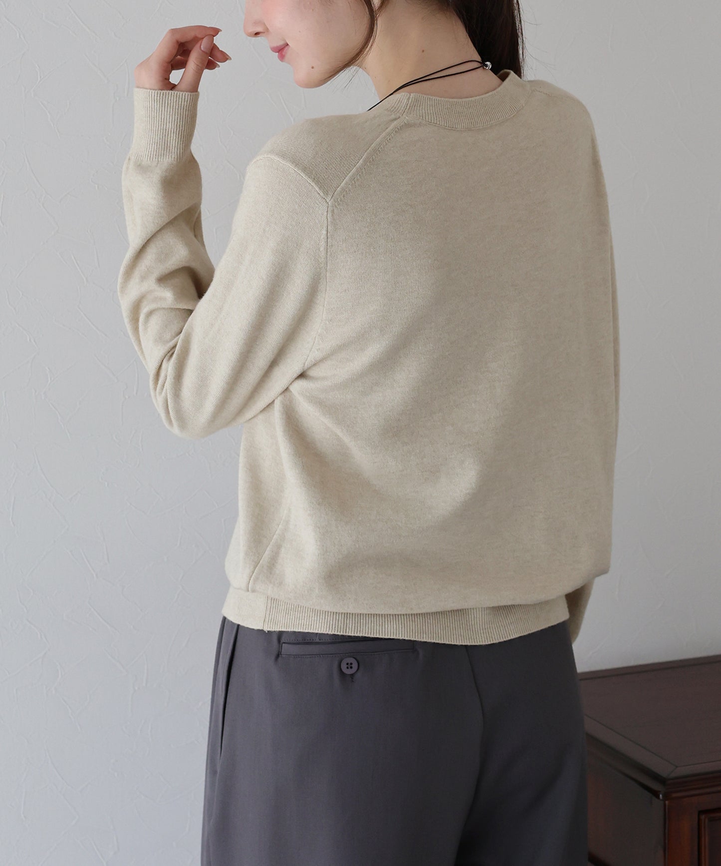 ウール混クルーネックニット