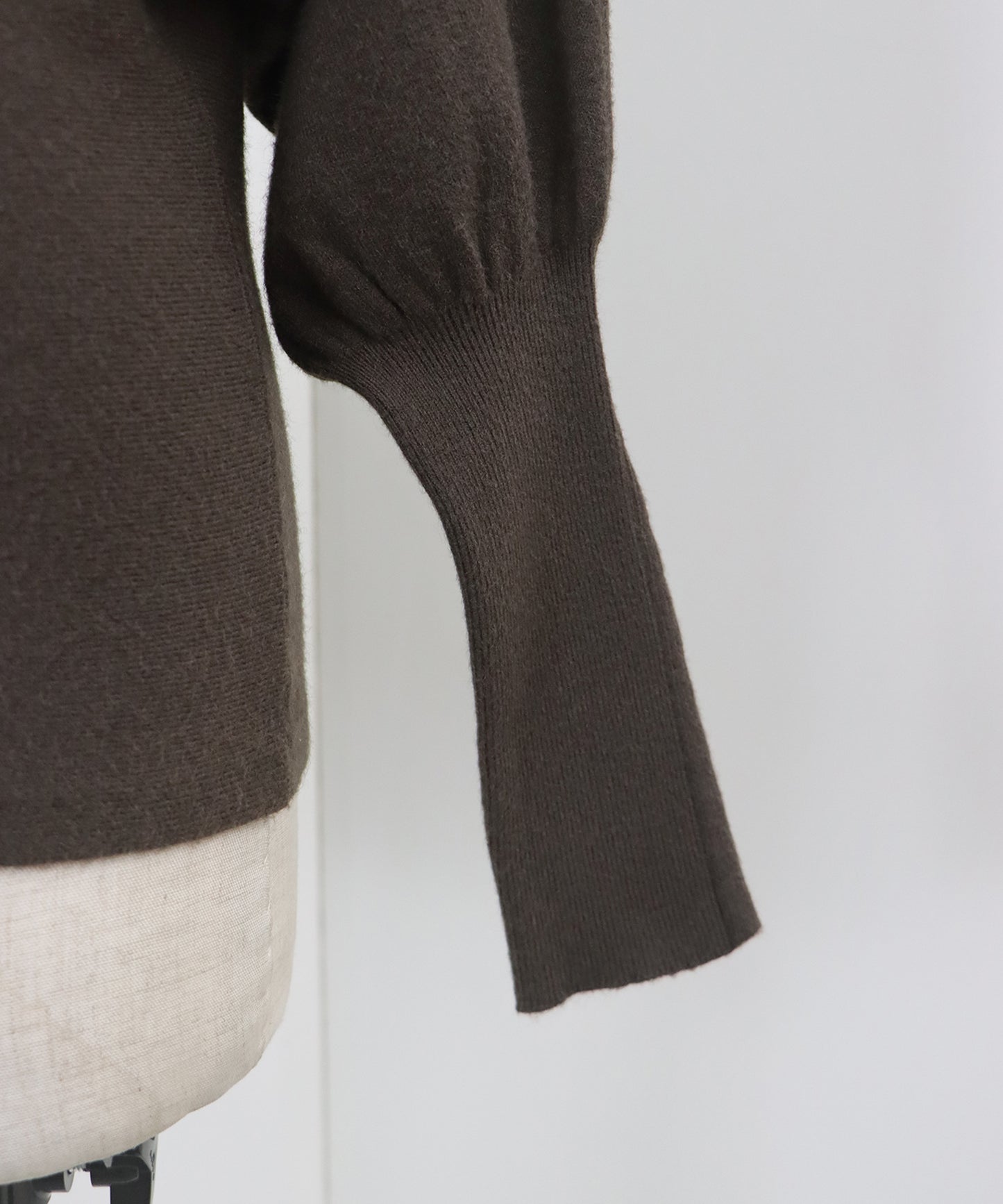 ウール混ボリュームスリーブドルマンニット