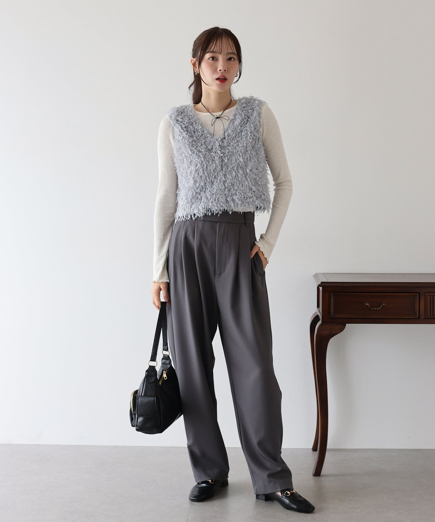 フェザーフリンジベスト