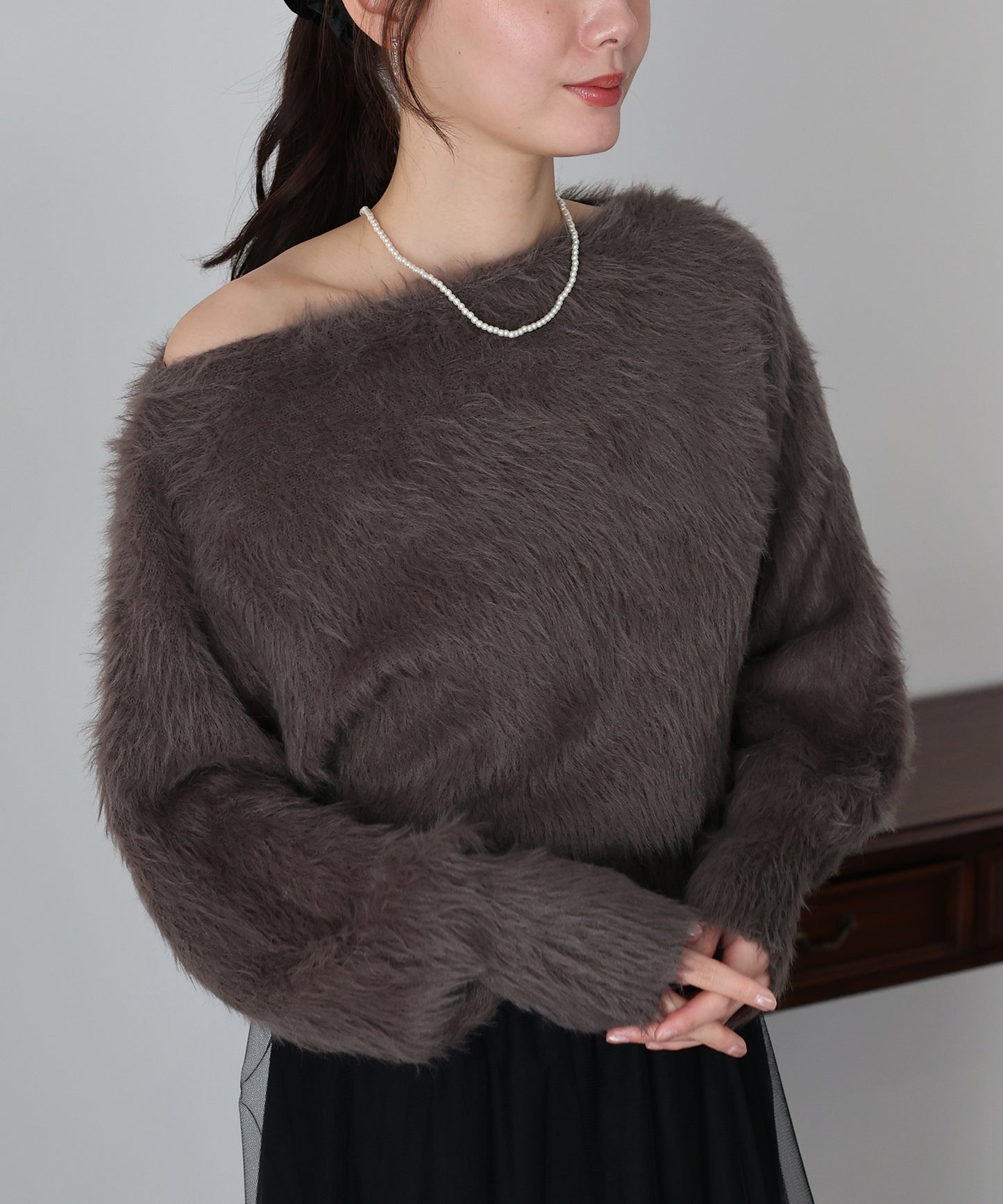 【早割5％OFF】オフショルシャギーニット