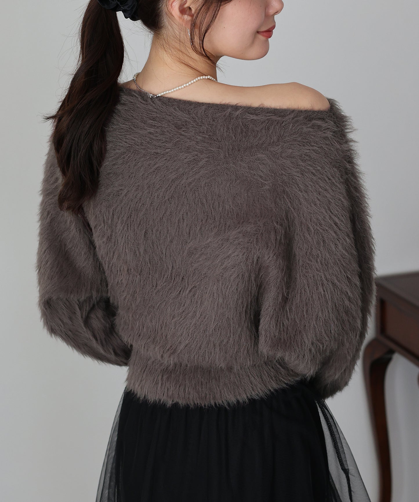 【早割5％OFF】オフショルシャギーニット