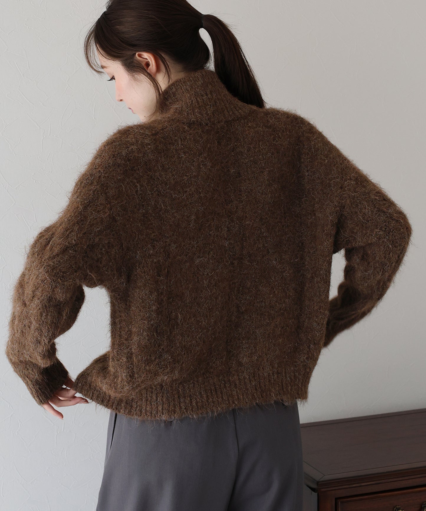 ケーブルダブルジップニット